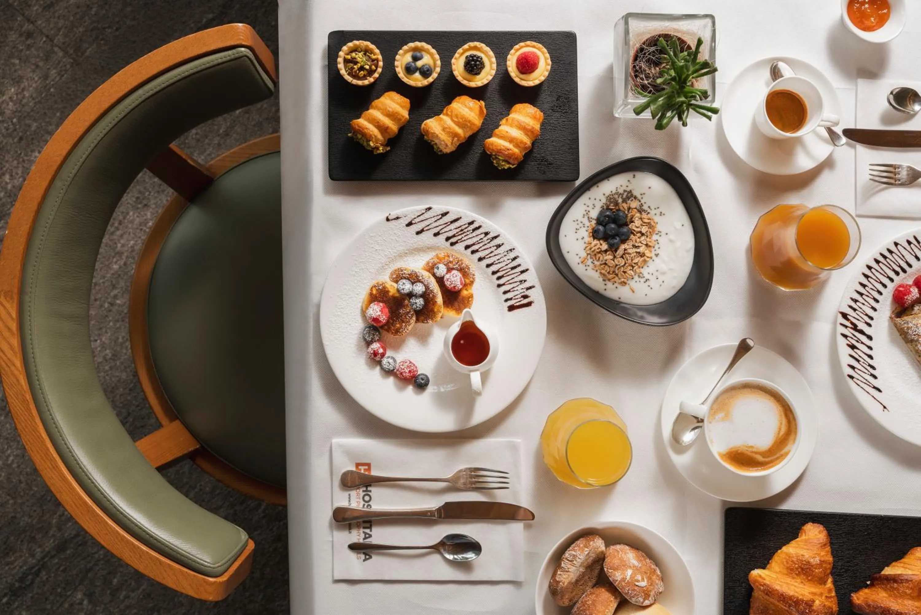 Breakfast in Eden Hotel