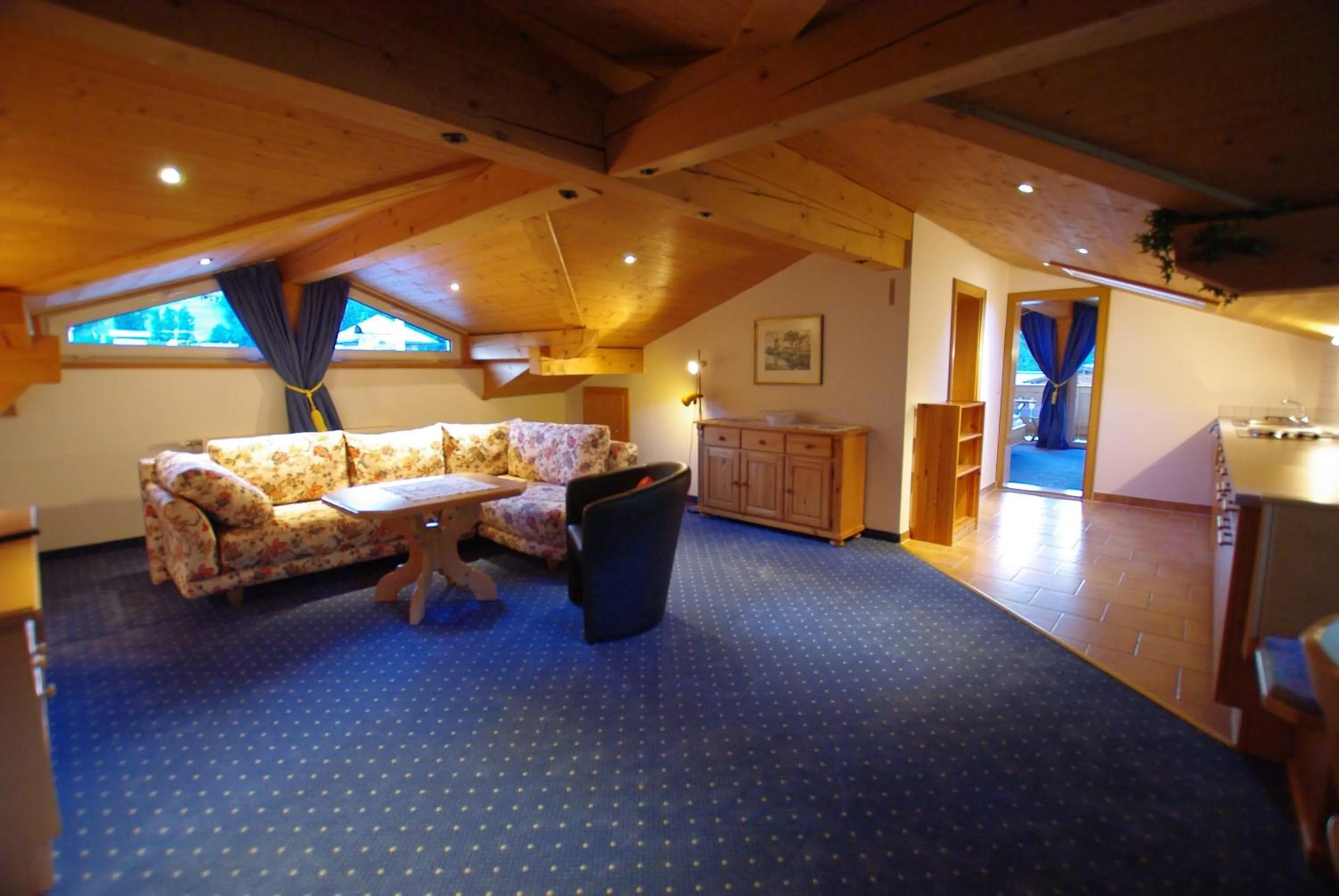 Photo of the whole room in Hotel-Pension Heike