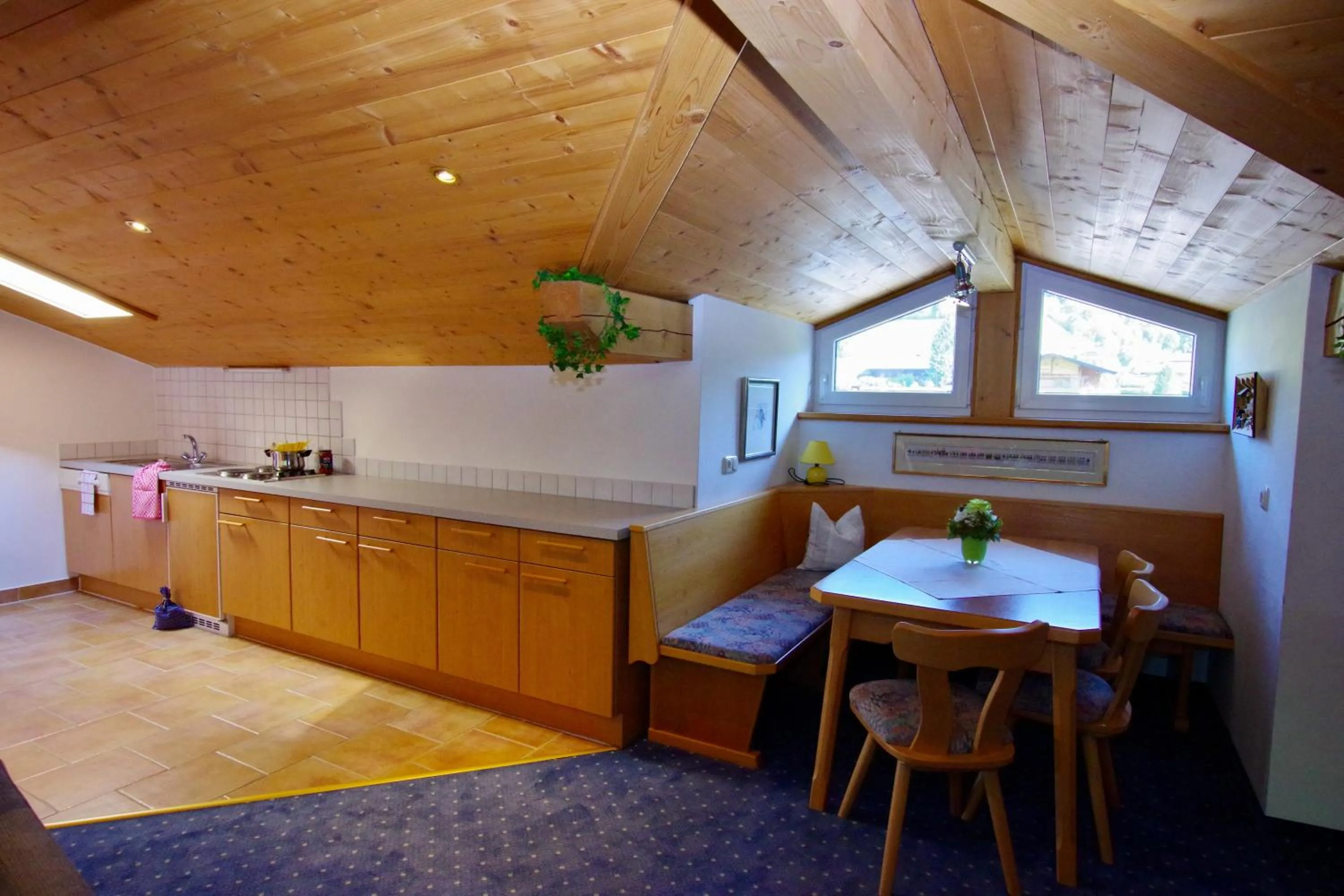 Kitchen or kitchenette in Hotel-Pension Heike