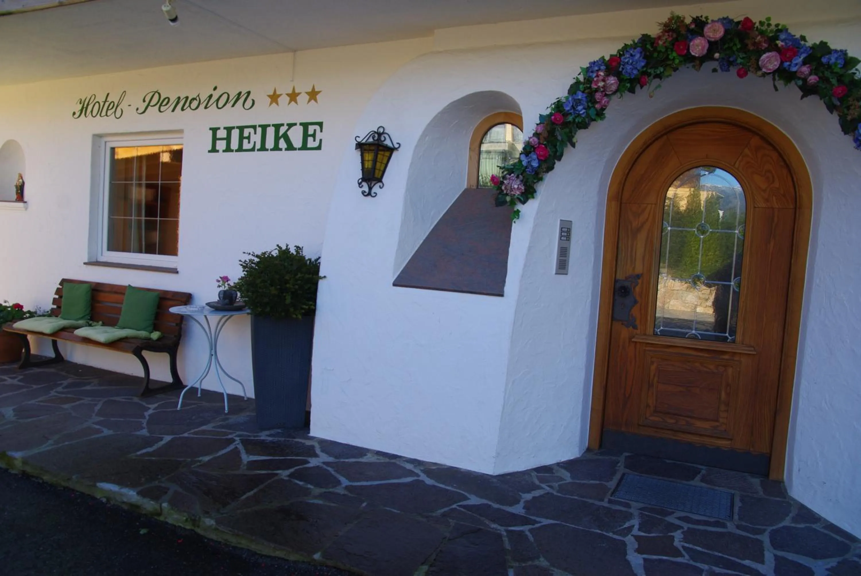 Facade/entrance in Hotel-Pension Heike