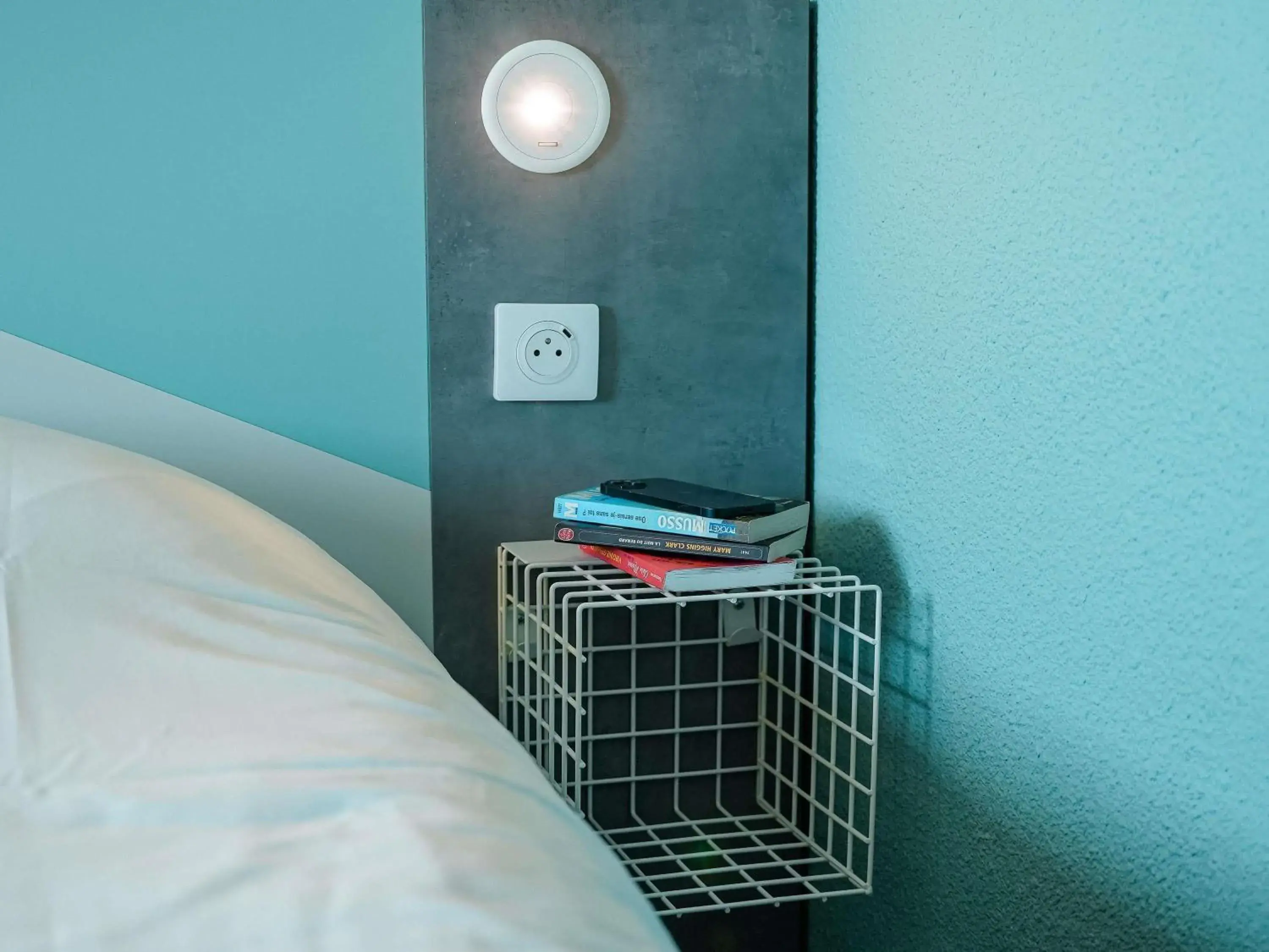 Bedroom, Bed in ibis budget Sète centre Bedroom, Bed in ibis budget Sète centre