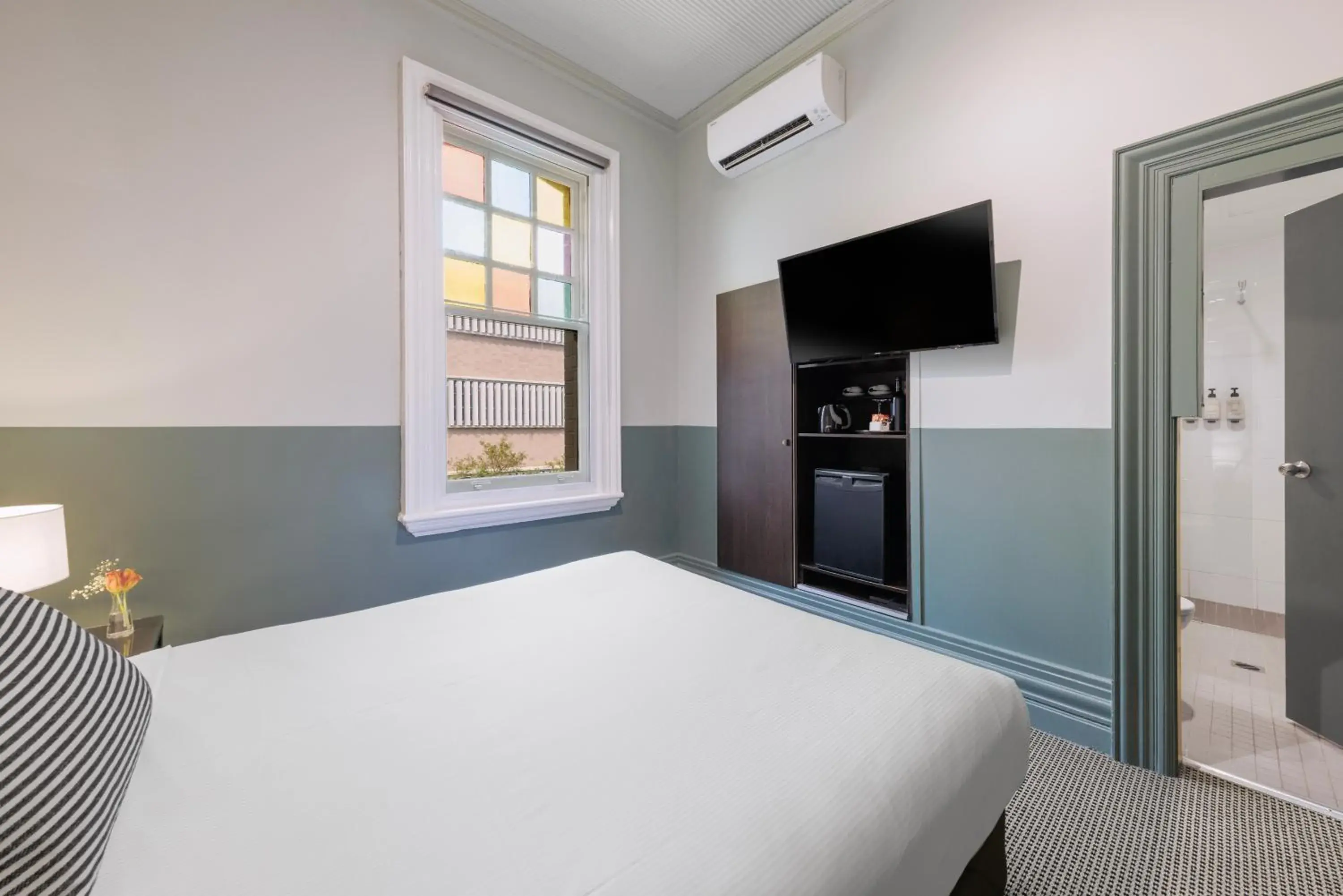 Bed in Vulcan Hotel Sydney Bed in Vulcan Hotel Sydney