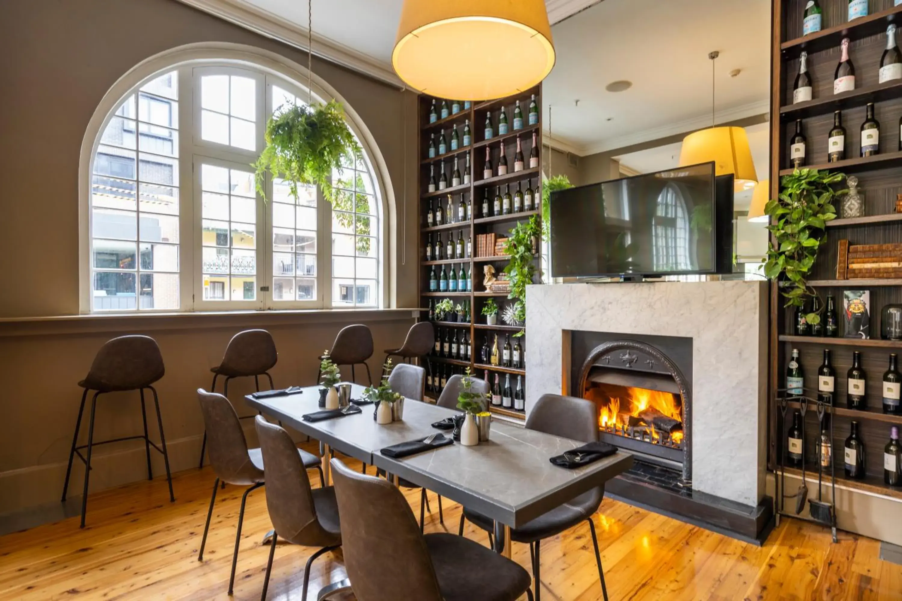 Restaurant/places to eat in Vulcan Hotel Sydney Restaurant/places to eat in Vulcan Hotel Sydney