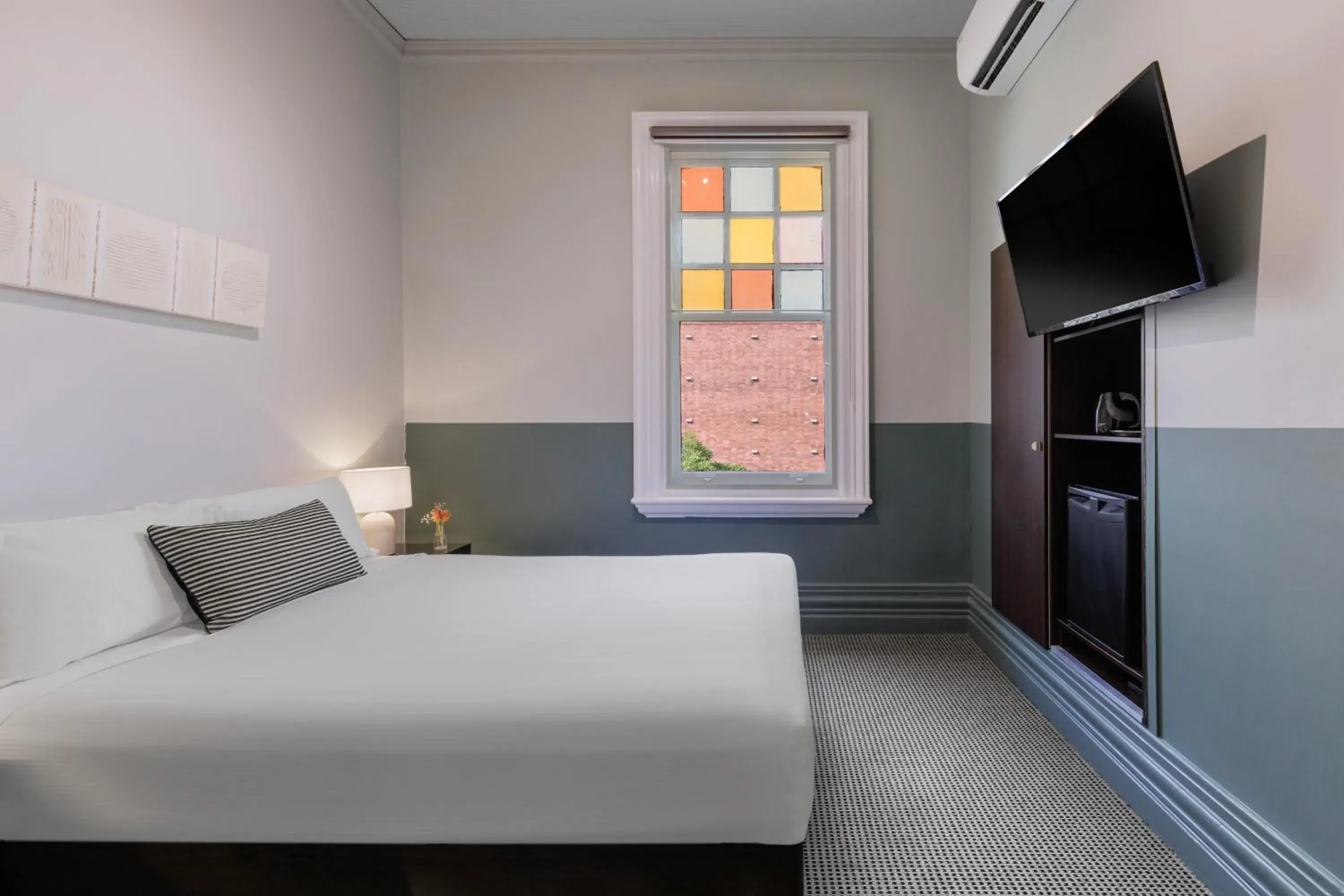 Bed in Vulcan Hotel Sydney Bed in Vulcan Hotel Sydney