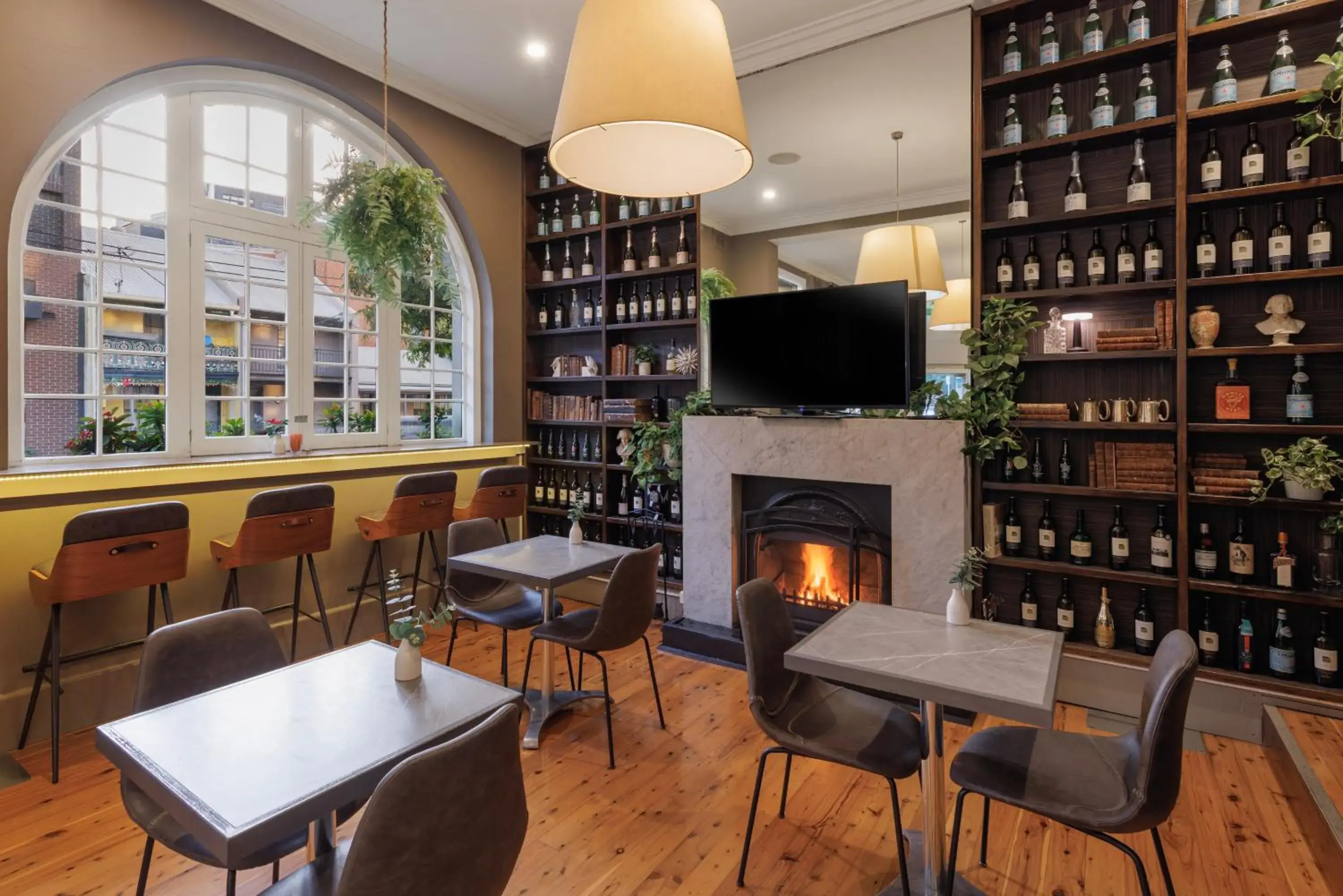 Restaurant/places to eat in Vulcan Hotel Sydney Restaurant/places to eat in Vulcan Hotel Sydney