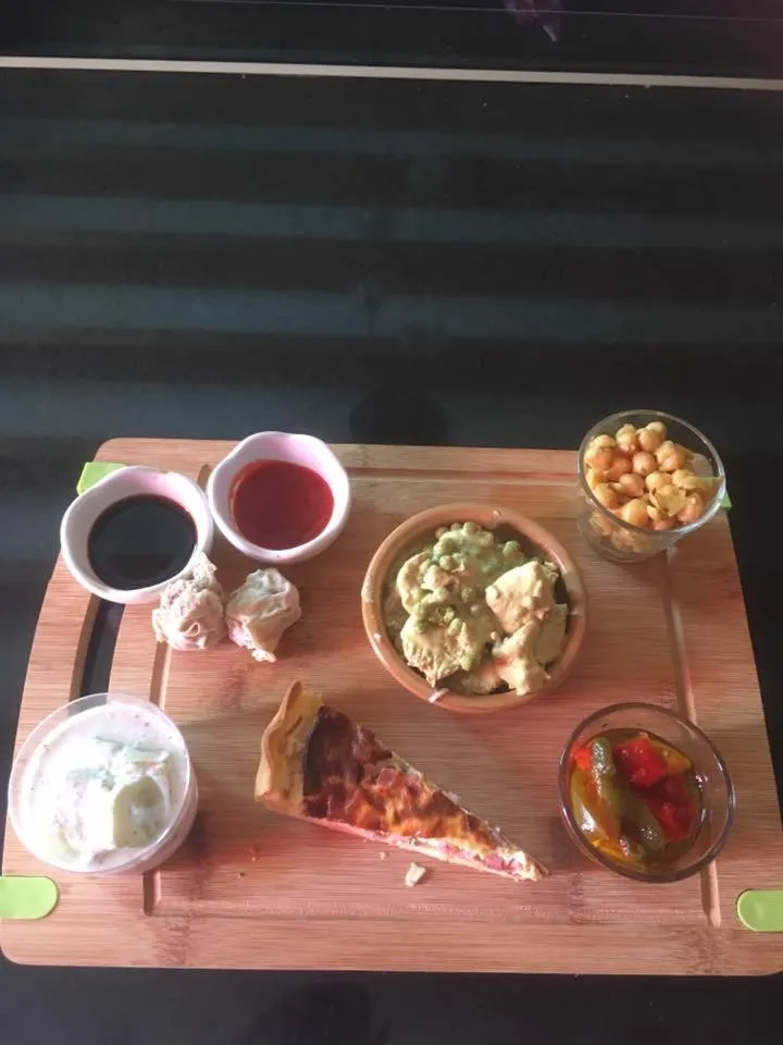 Food in Esprit d'Ailleurs