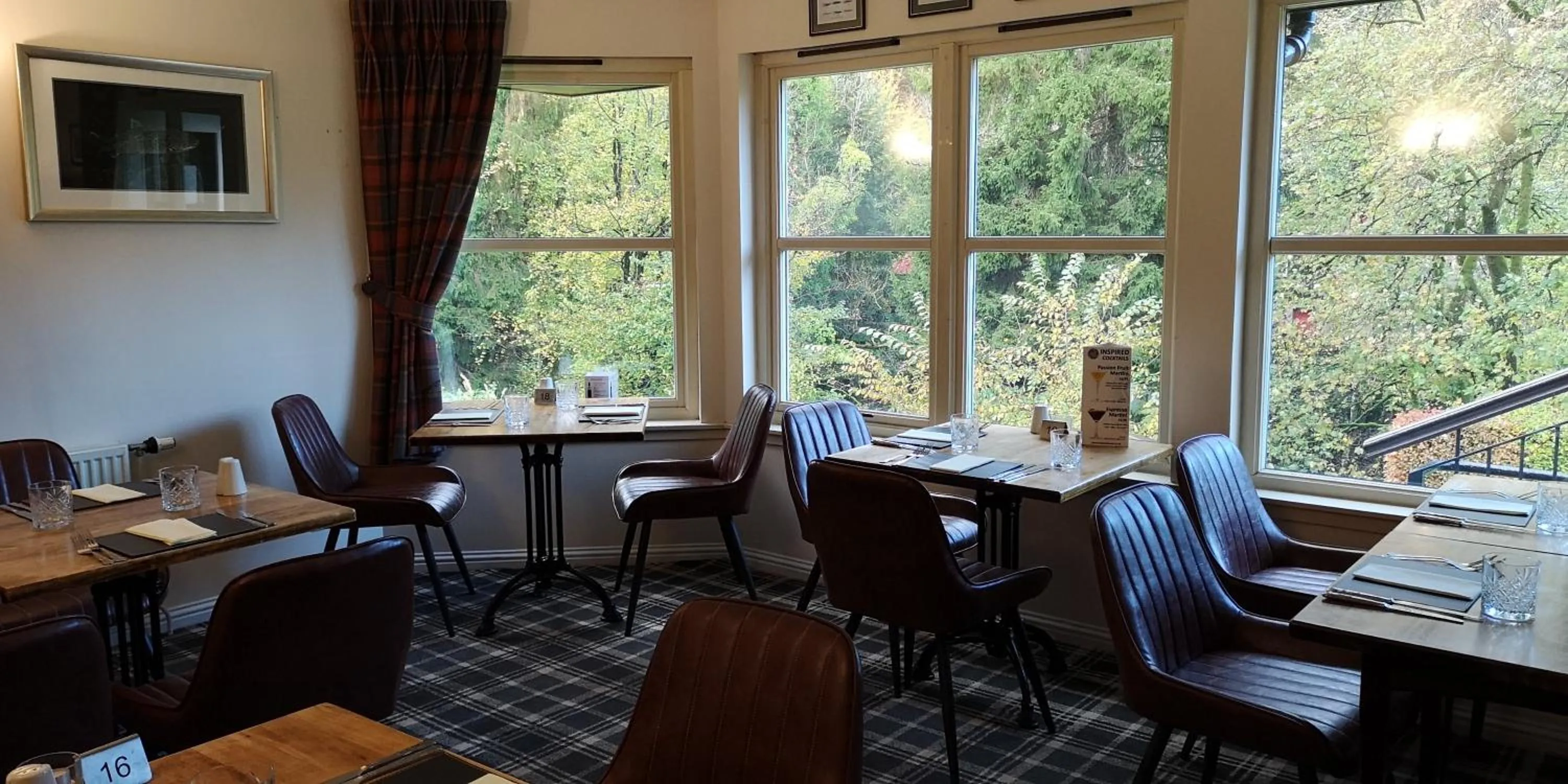 Restaurant/places to eat in Bridge of Cally Hotel