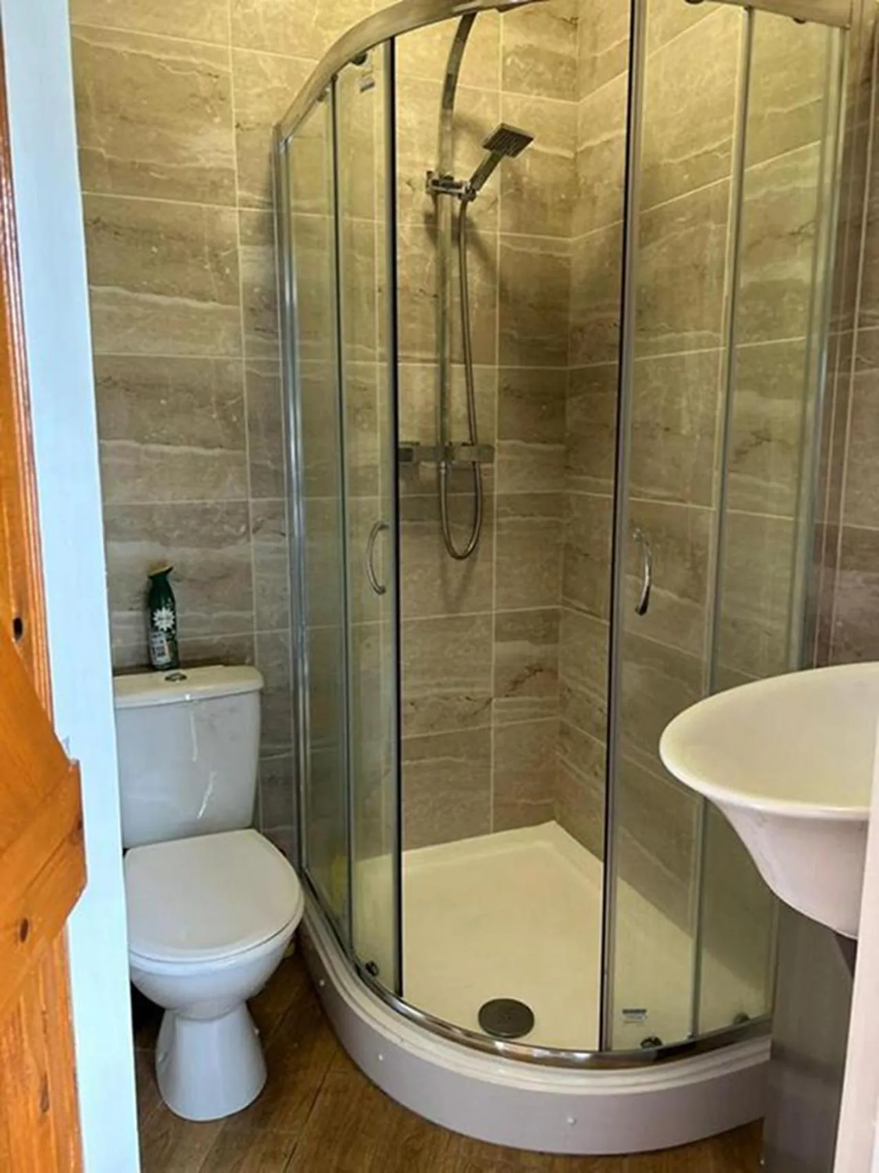 Bathroom in Bridge of Cally Hotel