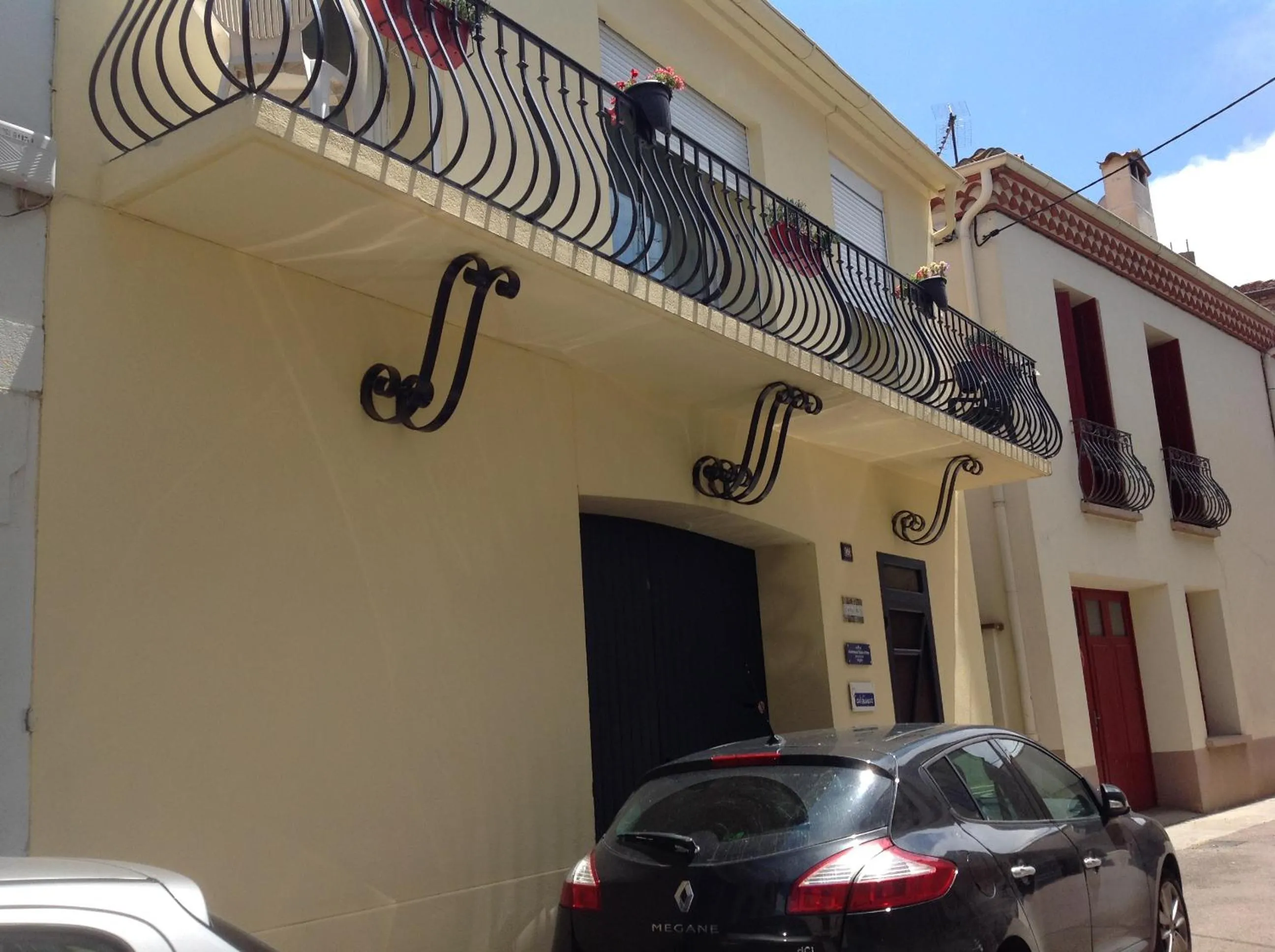 Property building in Casa Mia