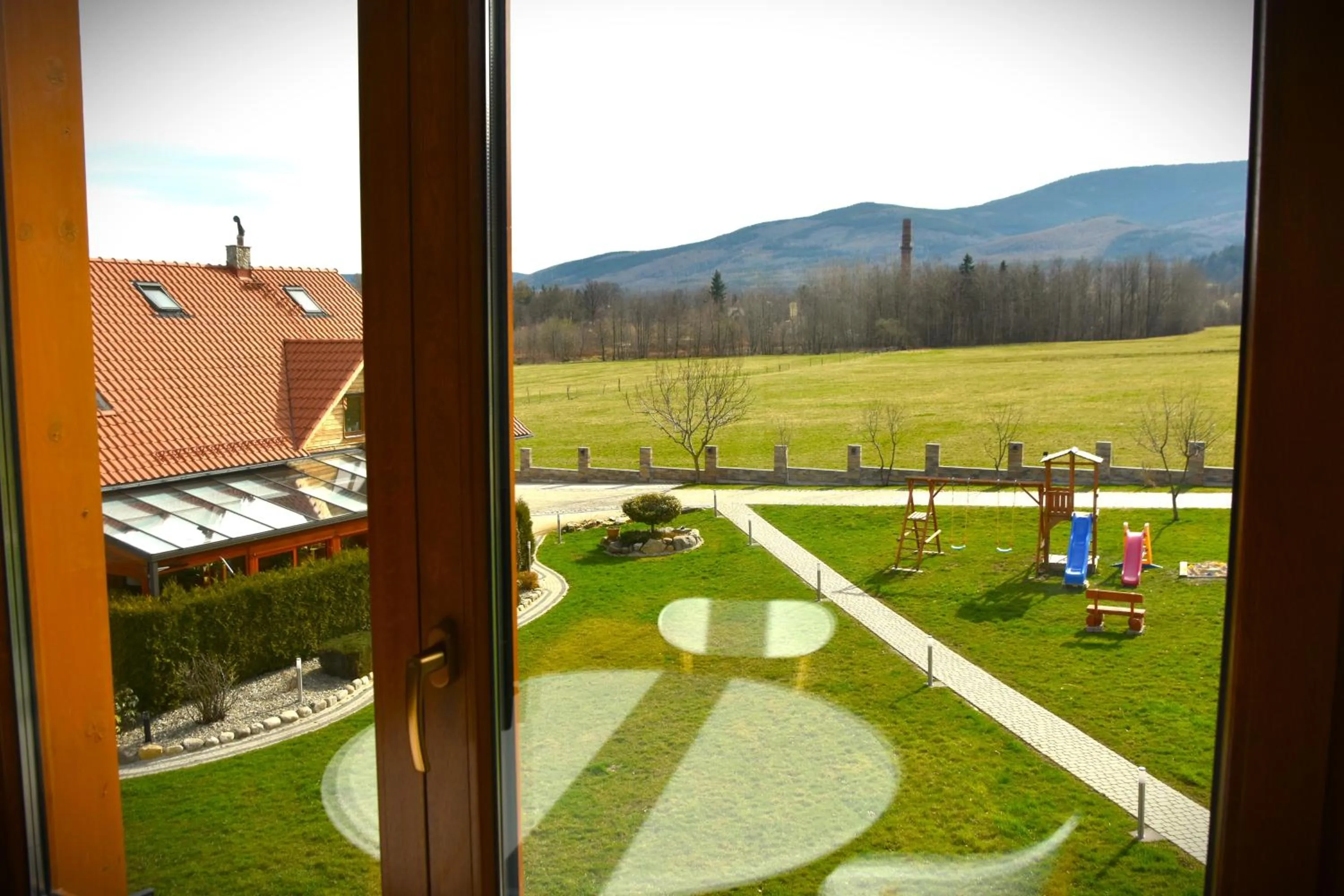 Spring in Dom z Bali