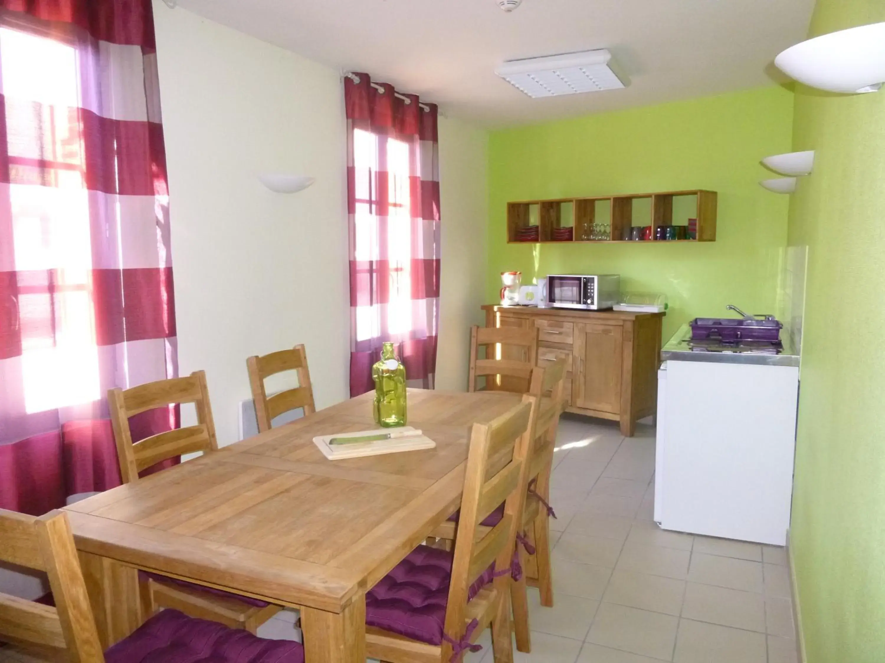 One-Bedroom Cottage in Logis Hôtel Terre de Loire One-Bedroom Cottage in Logis Hôtel Terre de Loire