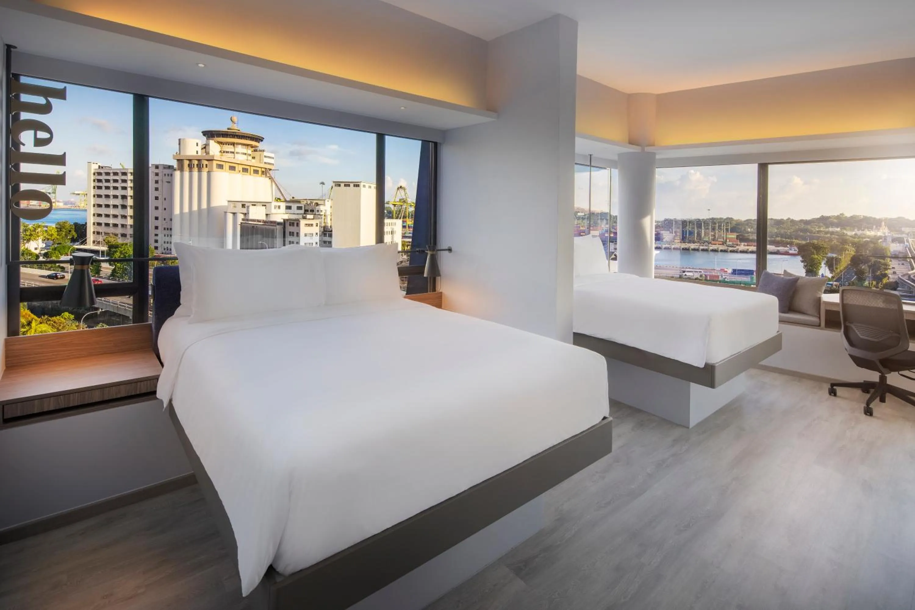 Photo of the whole room, Bed in Travelodge Harbourfront Singapore