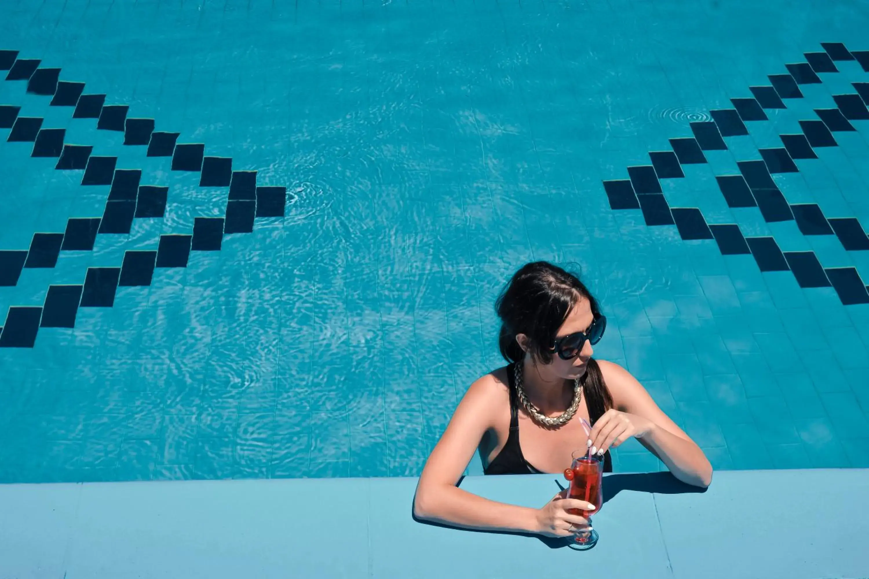 Swimming pool in Royal Hotel and Suites Swimming pool in Royal Hotel and Suites