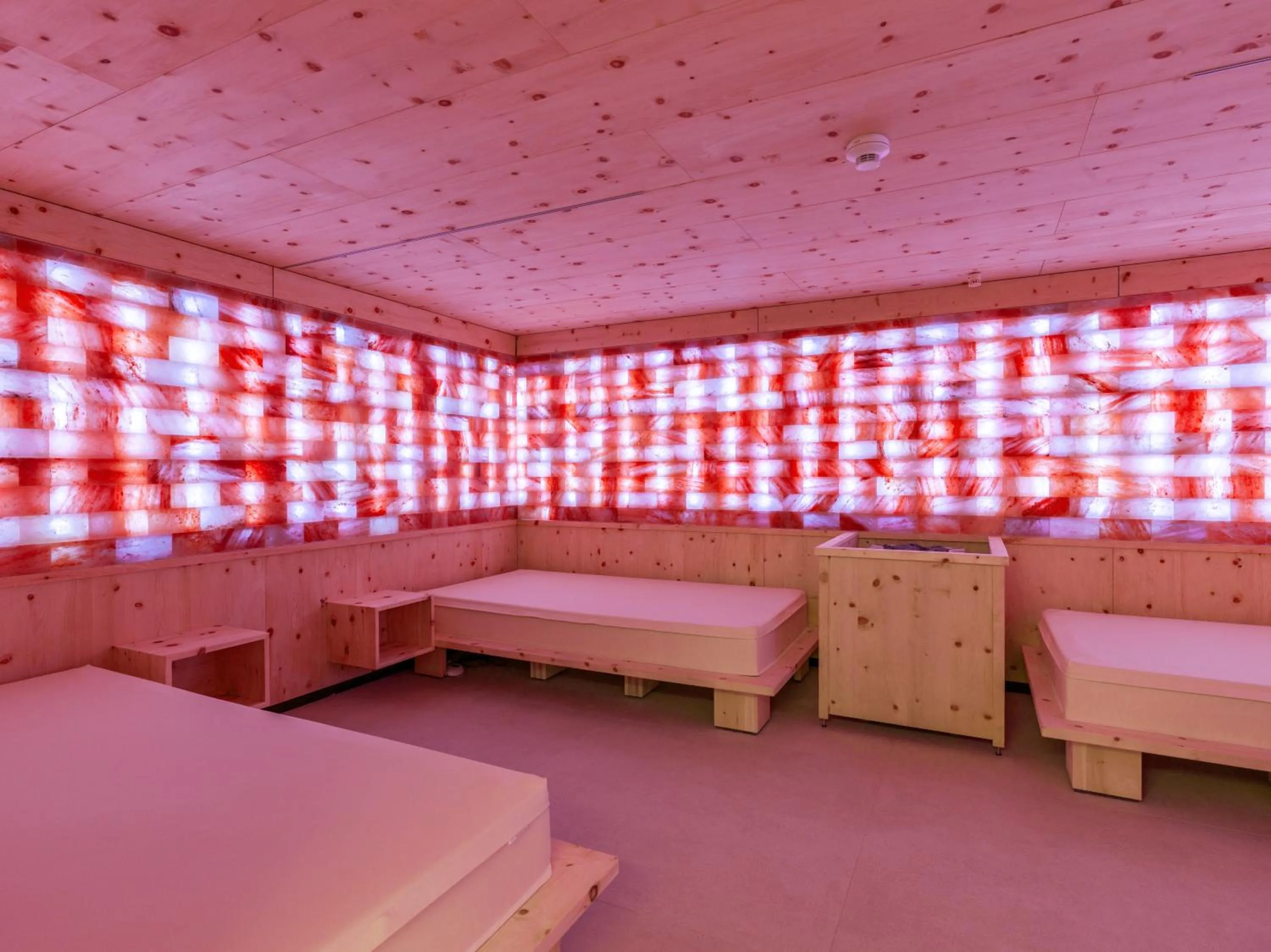 Spa and wellness centre/facilities, Bed in Hotel Sonnschein