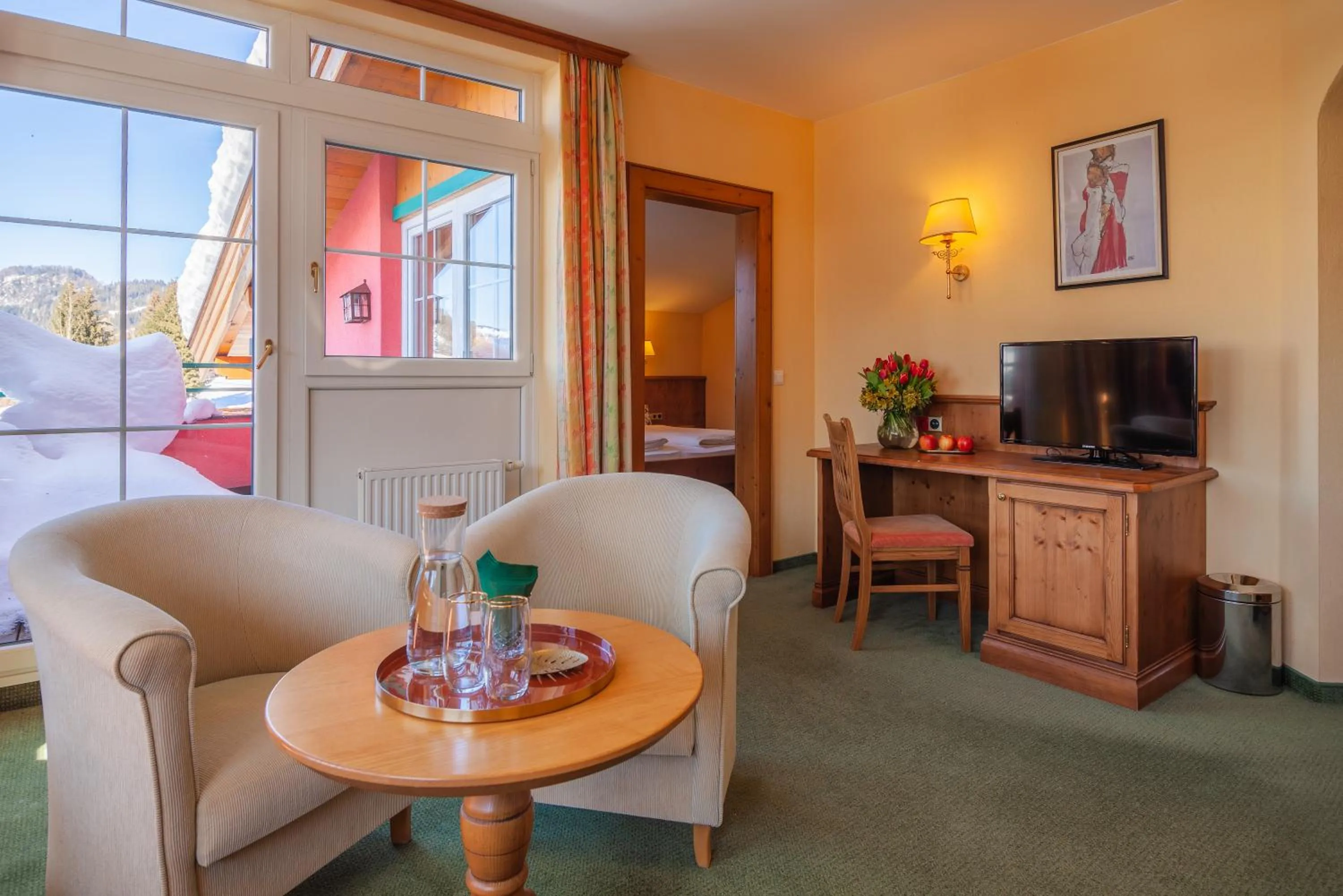 Communal lounge/ TV room in Hotel Sonnschein