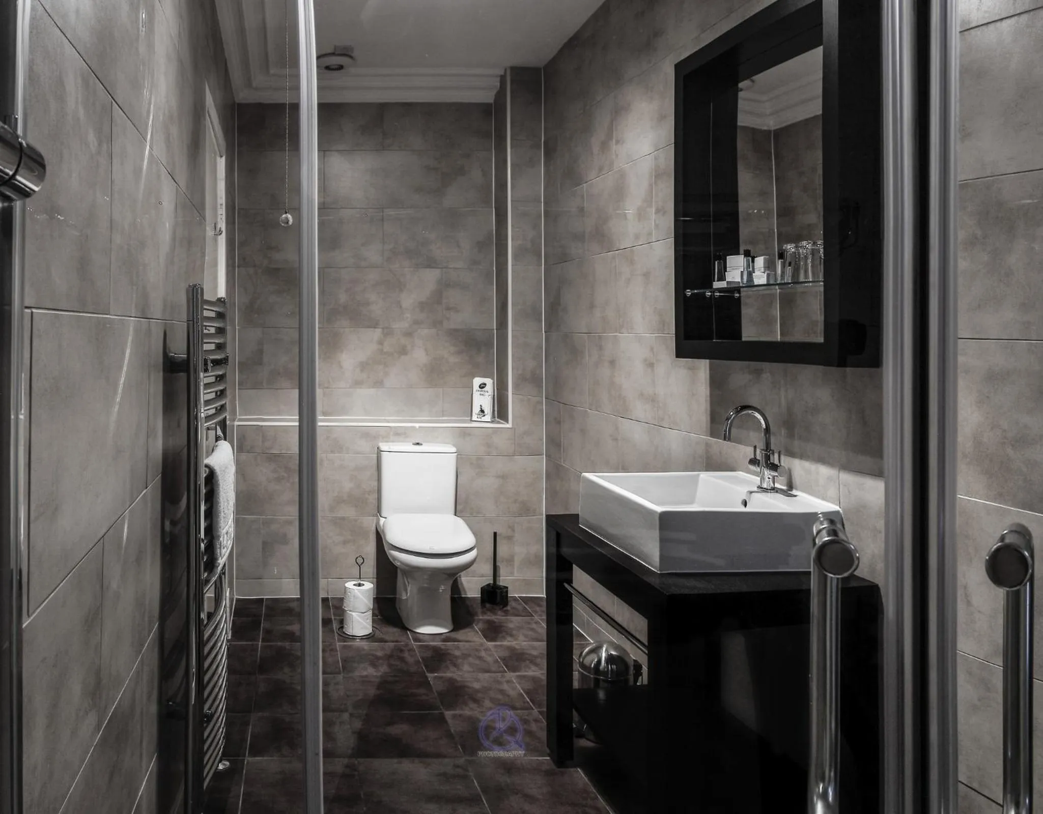 Bathroom in Invergarry Hotel