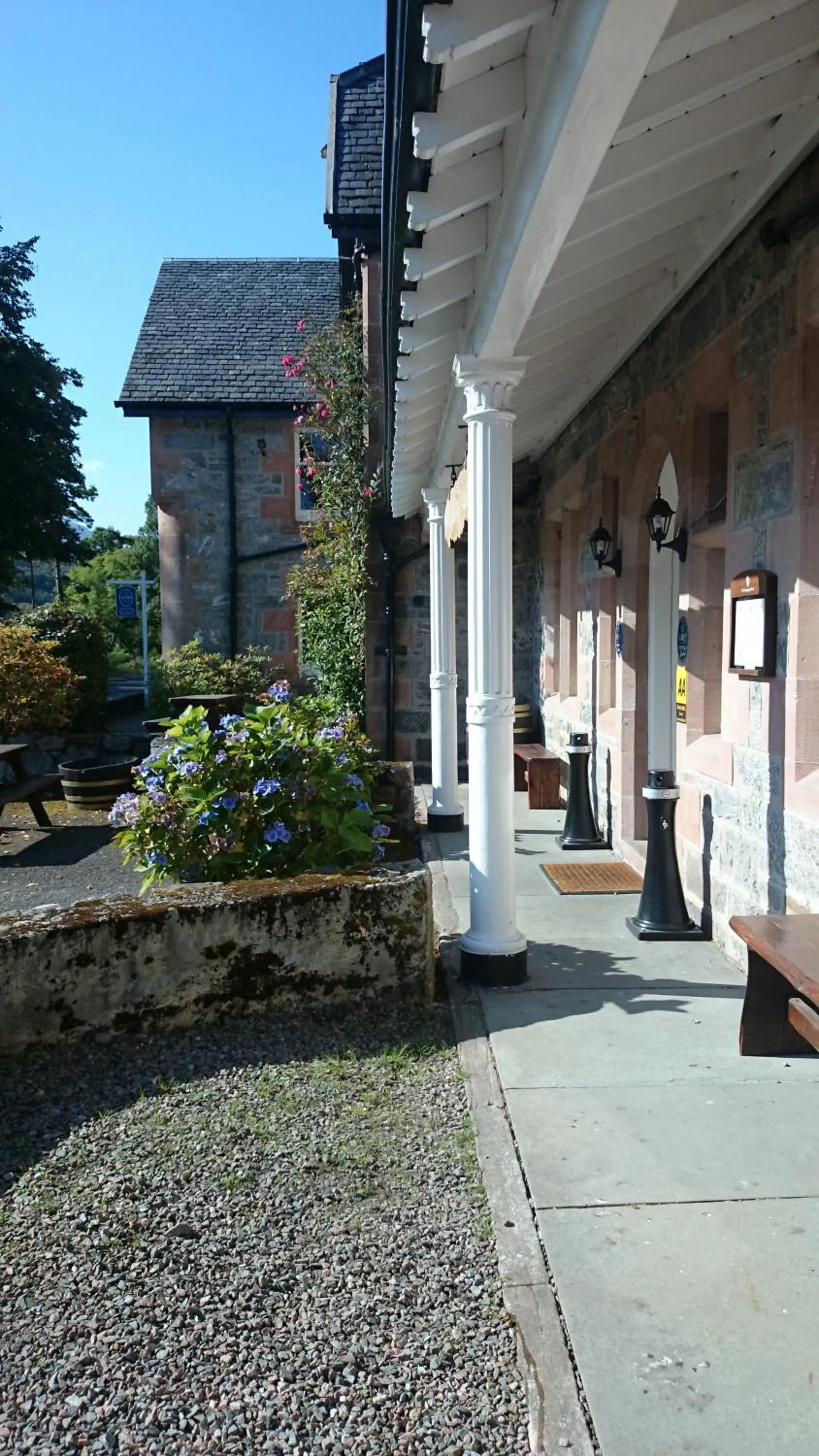 Facade/entrance in Invergarry Hotel