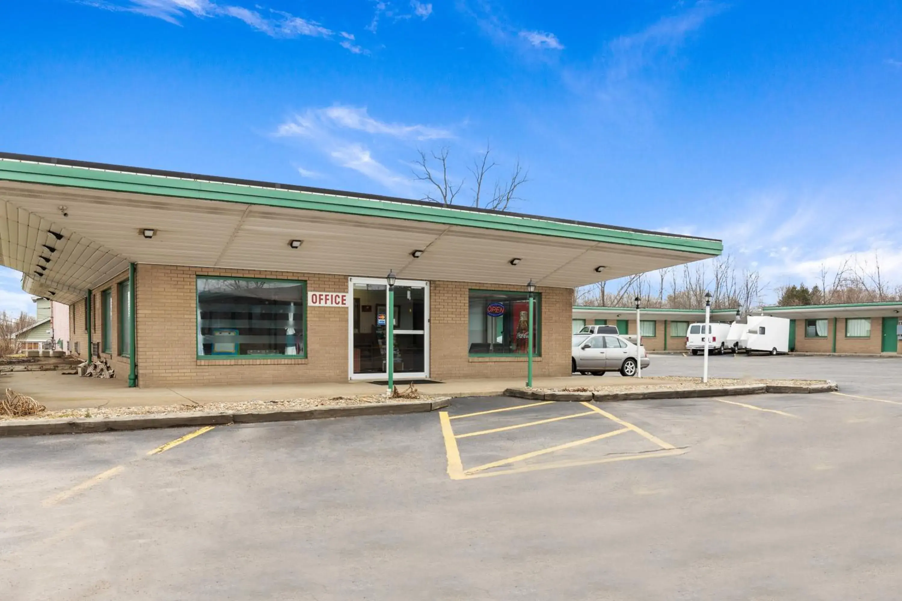 Facade/entrance in OYO Hotel North Lima OH - Boardman Facade/entrance in OYO Hotel North Lima OH - Boardman