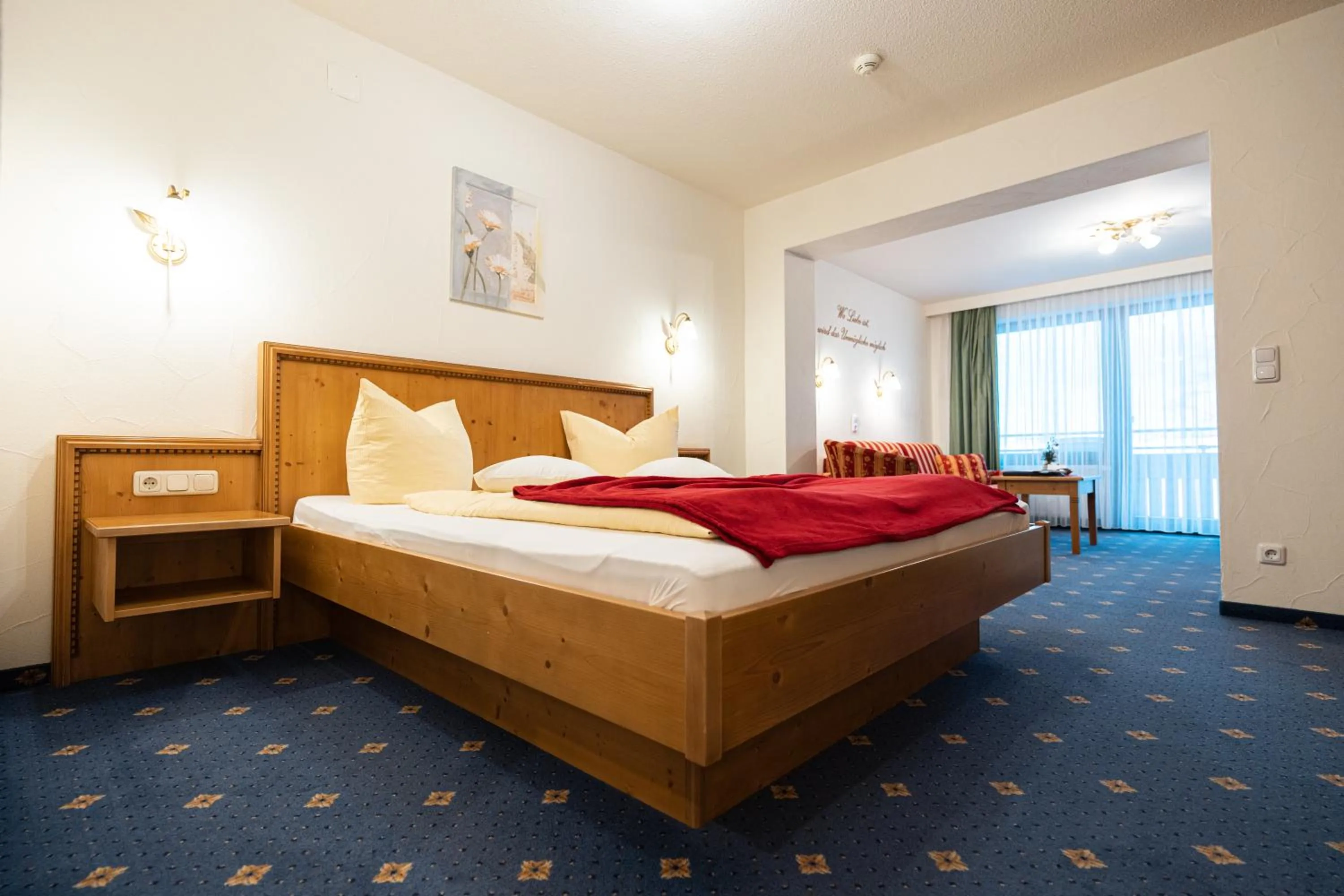 Bedroom, Bed in Haller's Posthotel