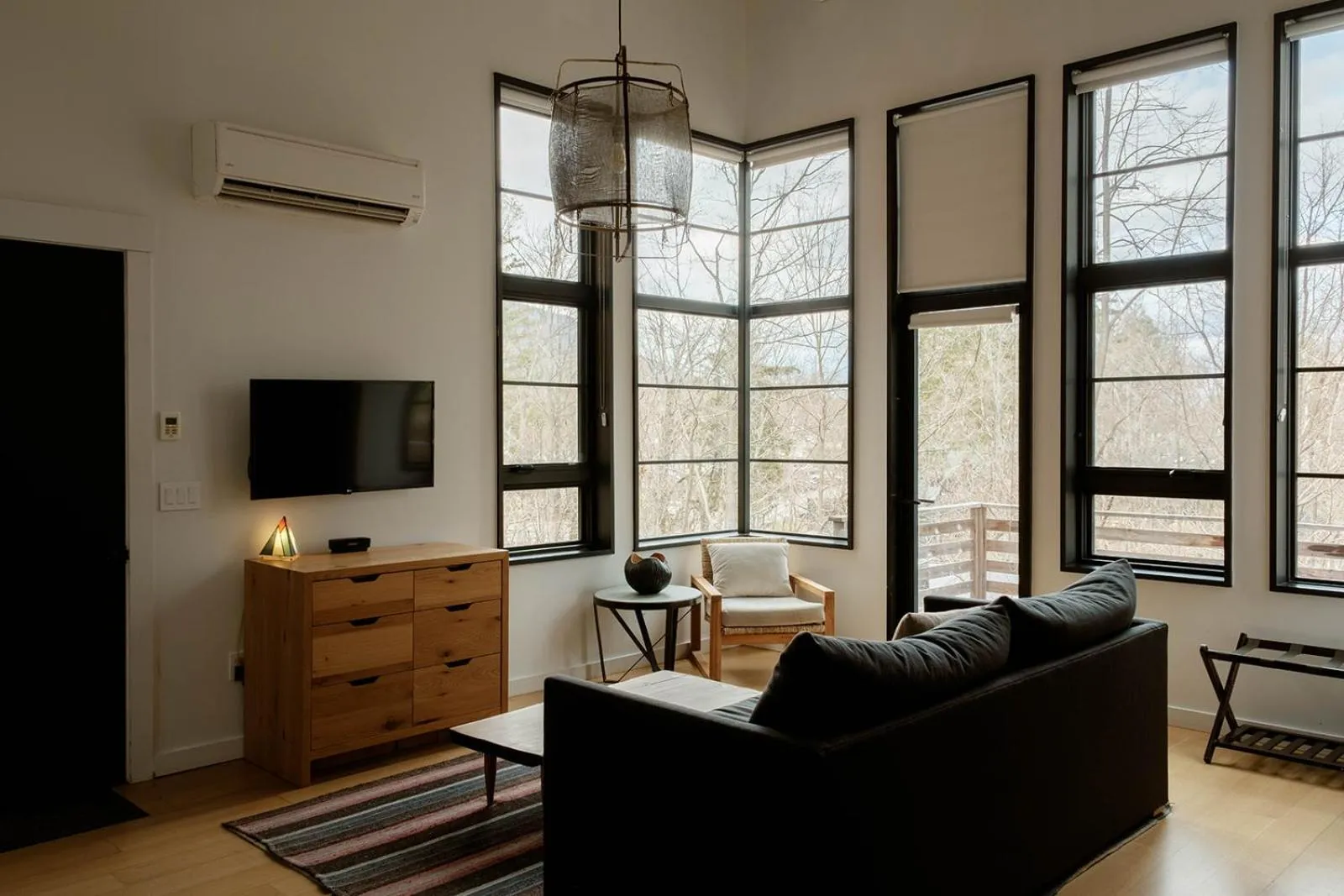 TV and multimedia in Woodstock Way Hotel