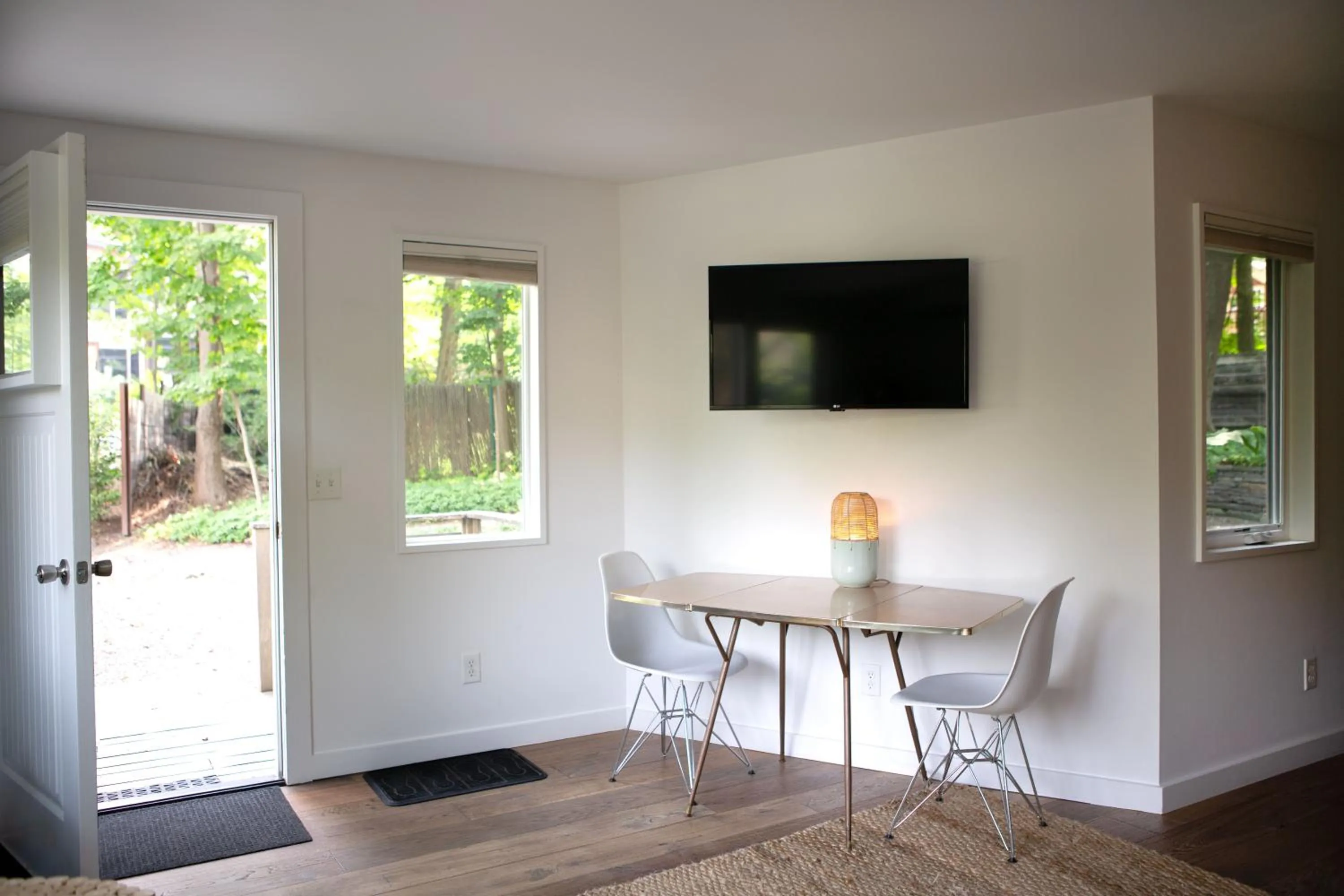 Seating area in Woodstock Way Hotel