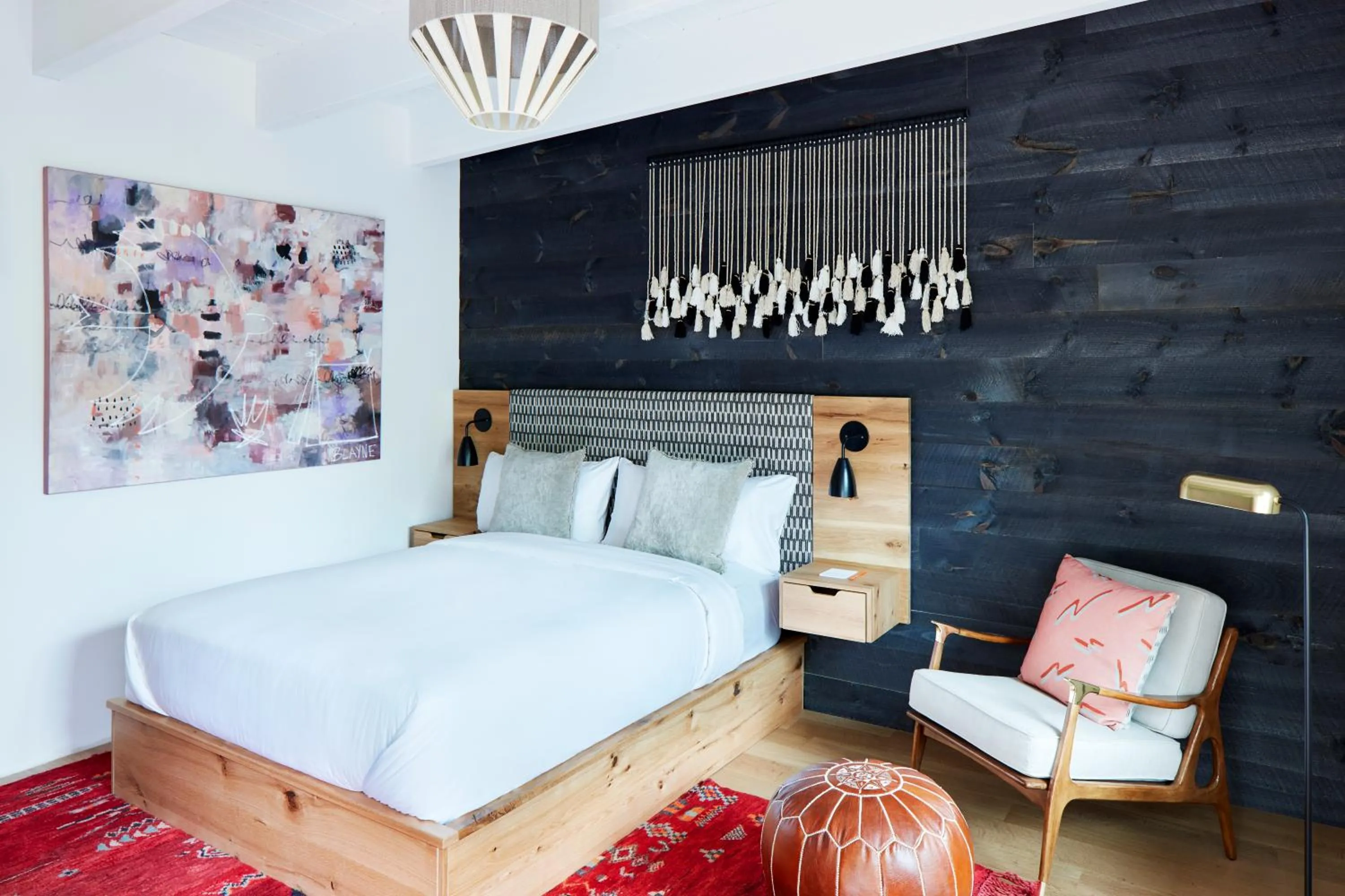 Photo of the whole room, Bed in Woodstock Way Hotel