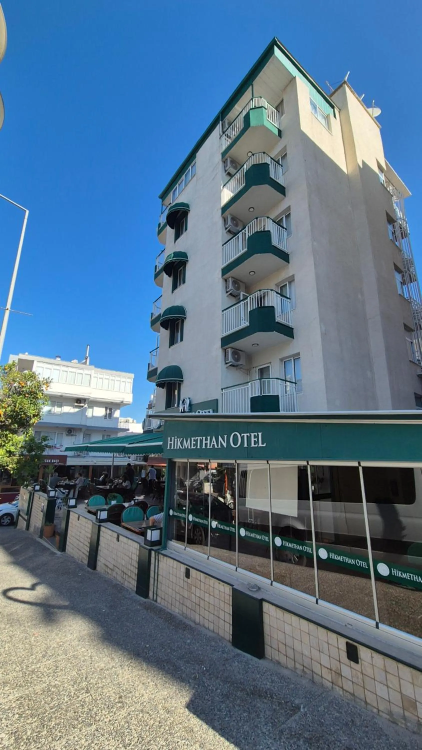 Property building in Hikmethan Otel