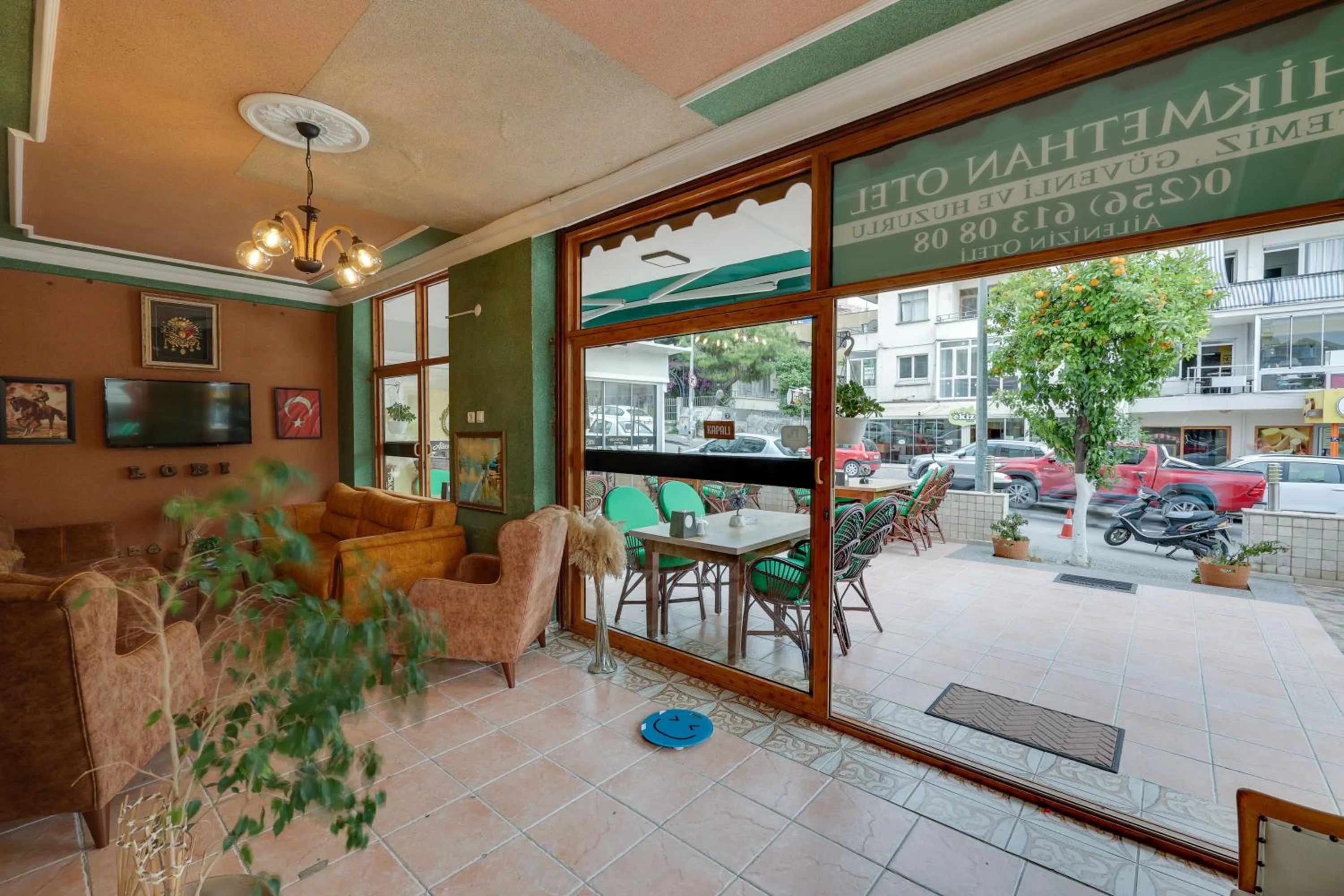 Lobby or reception in Hikmethan Otel