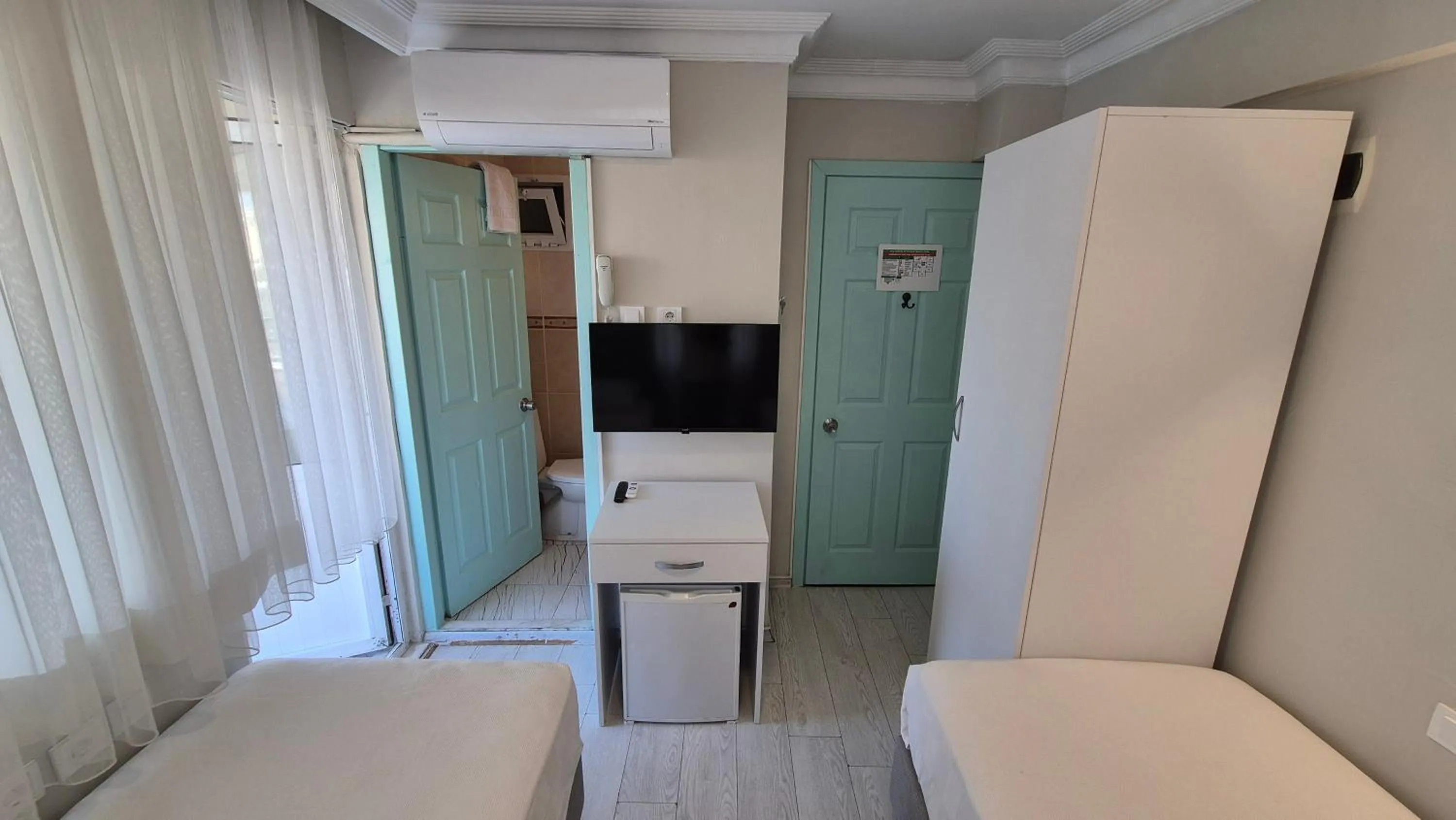 TV and multimedia, Bed in Hikmethan Otel