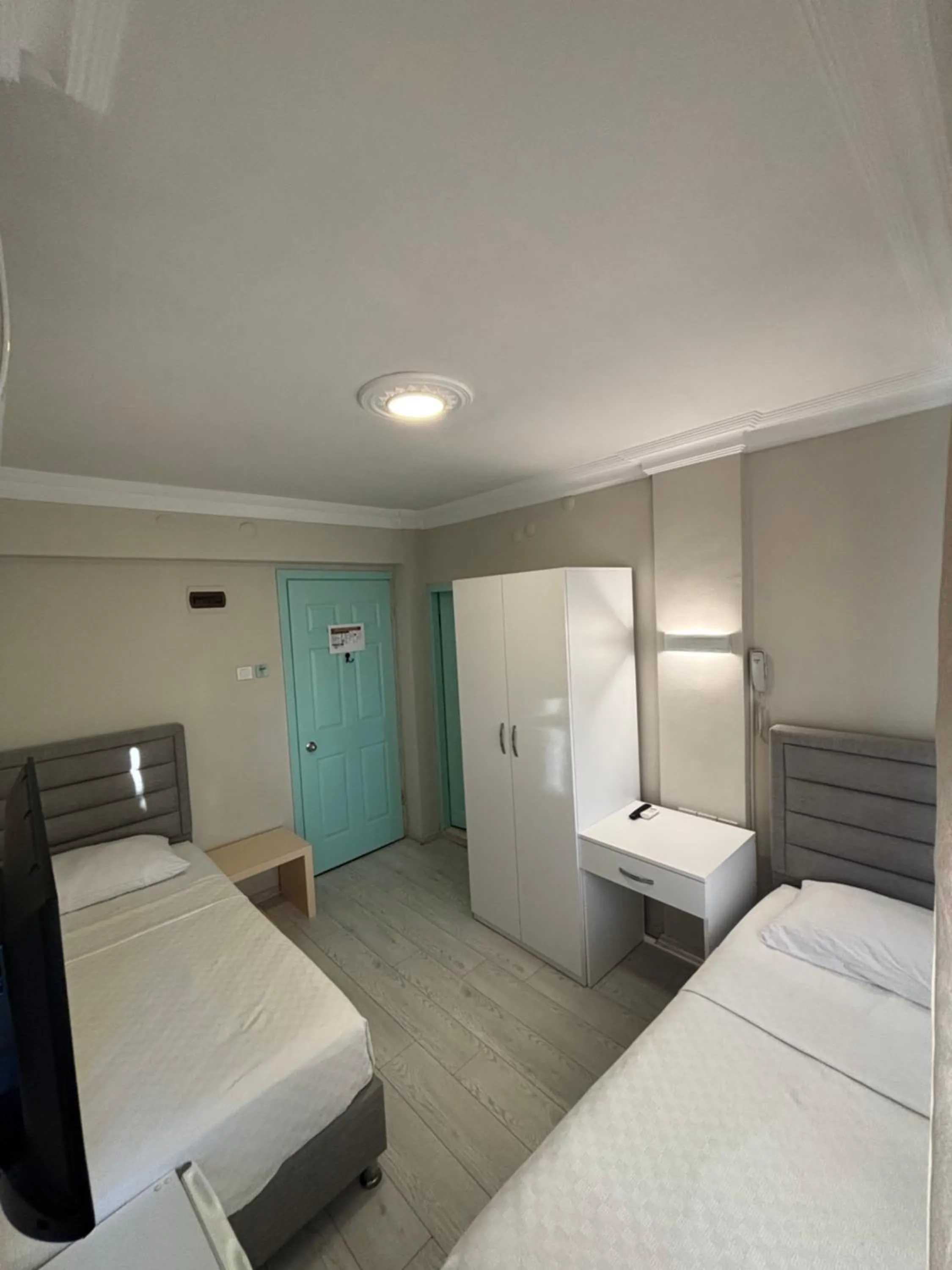 Bed in Hikmethan Otel