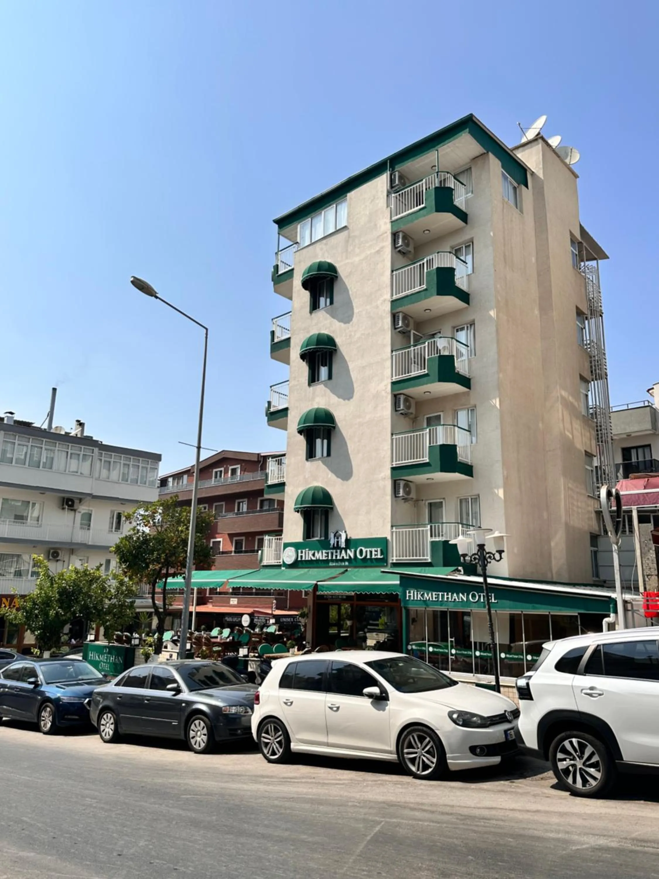Property building in Hikmethan Otel