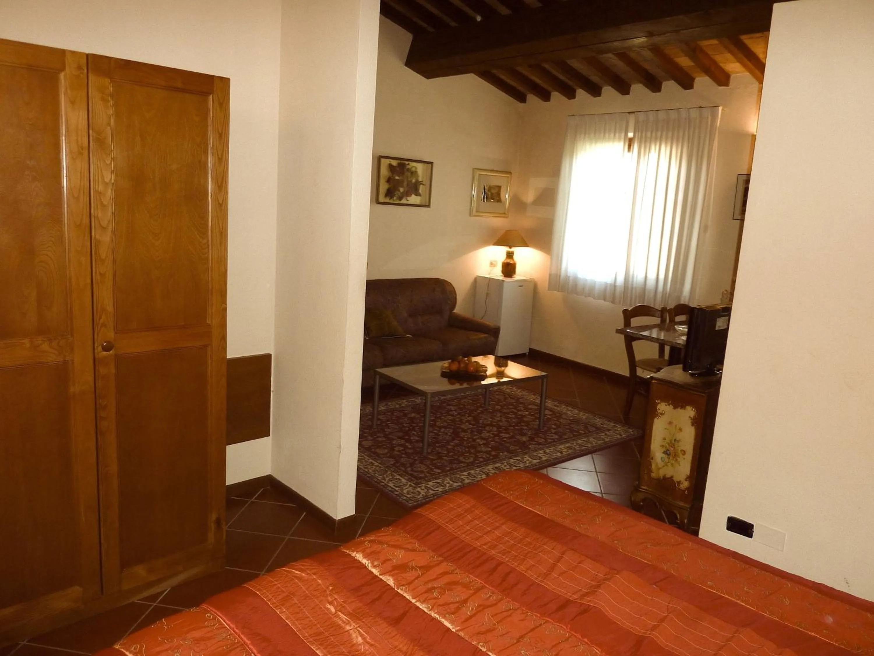 Decorative detail, Bed in Il Molino Del Ponte