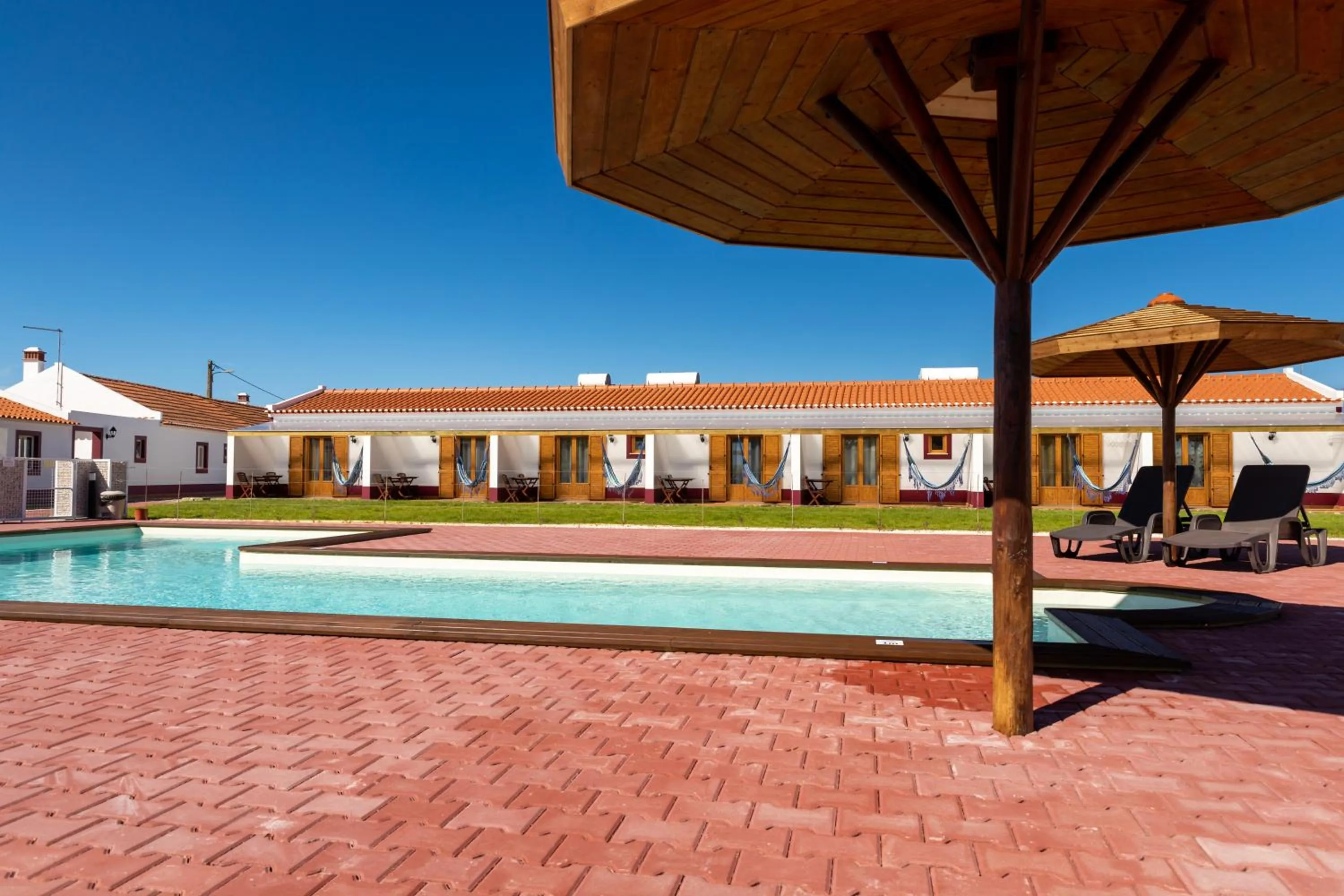 Property building in Monte do Zeca