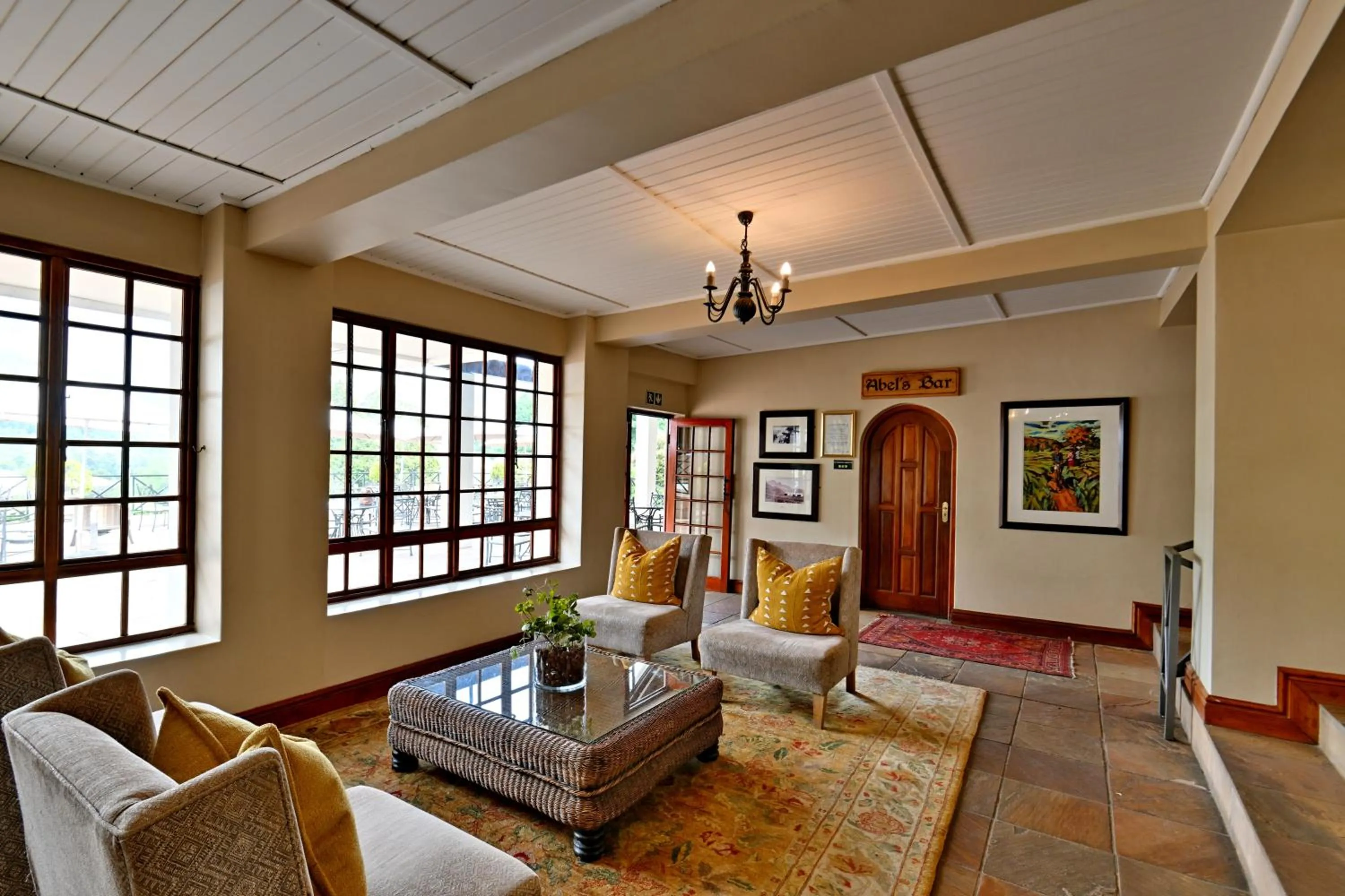 Champagne Castle Hotel