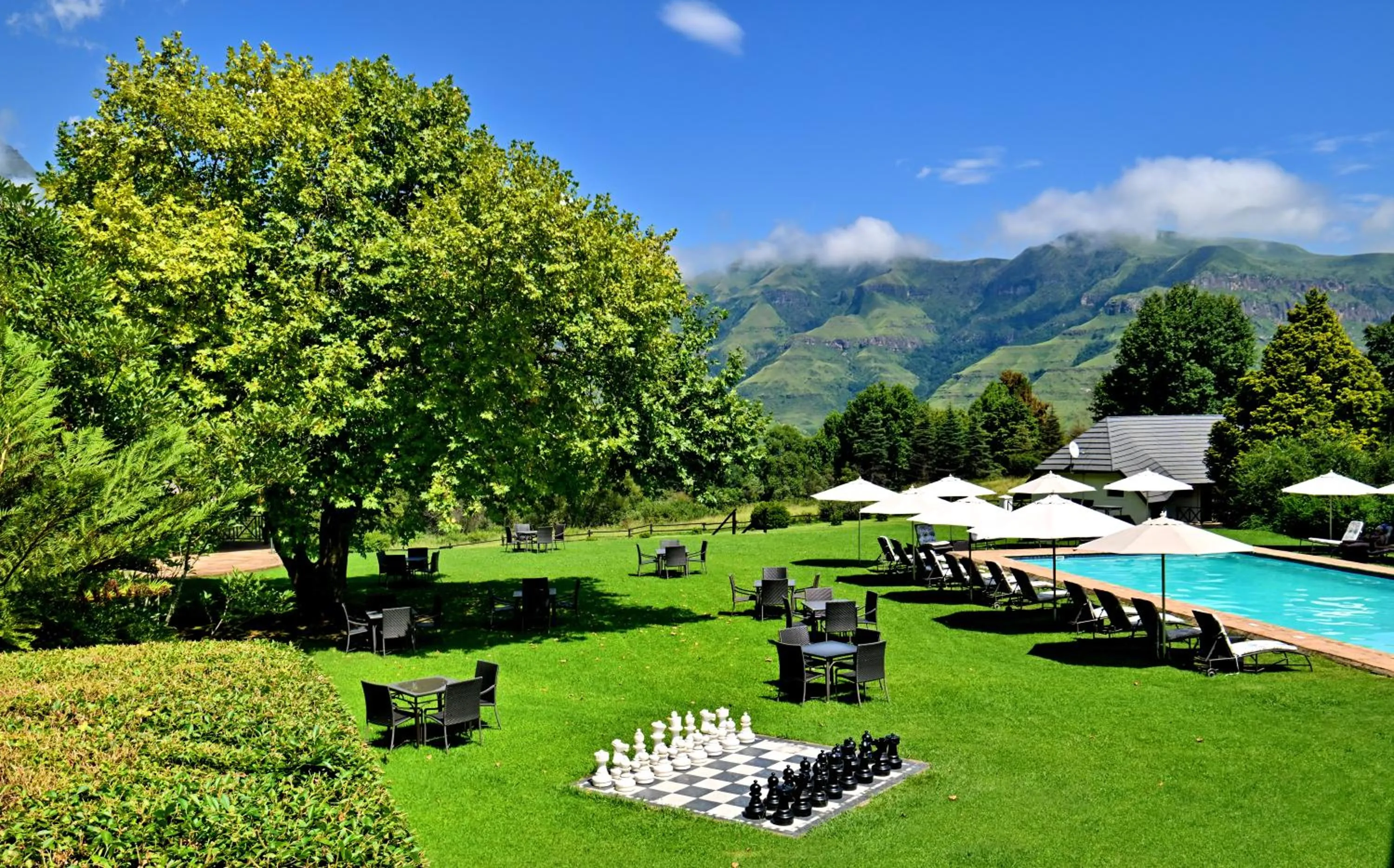 Champagne Castle Hotel