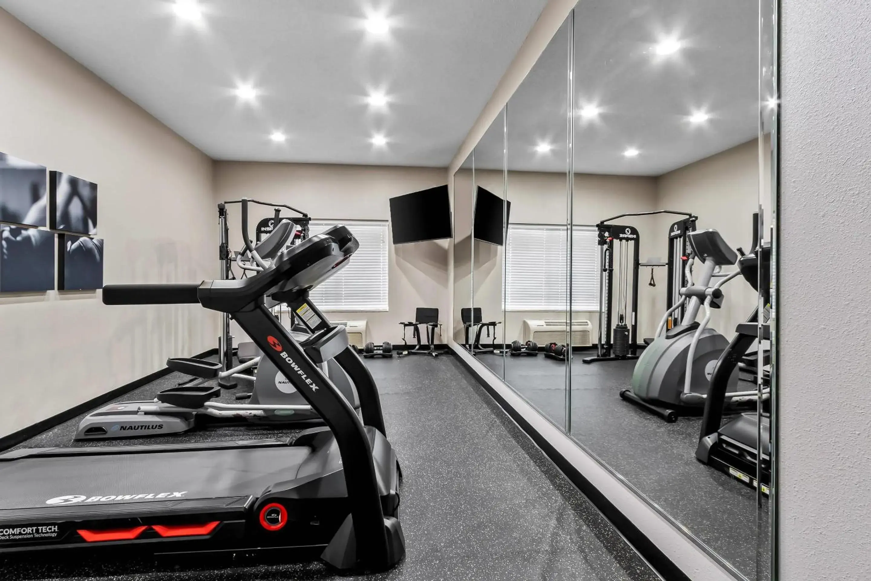 Fitness centre/facilities in Country Inn & Suites By Radisson, Charleston North, SC Fitness centre/facilities in Country Inn & Suites By Radisson, Charleston North, SC