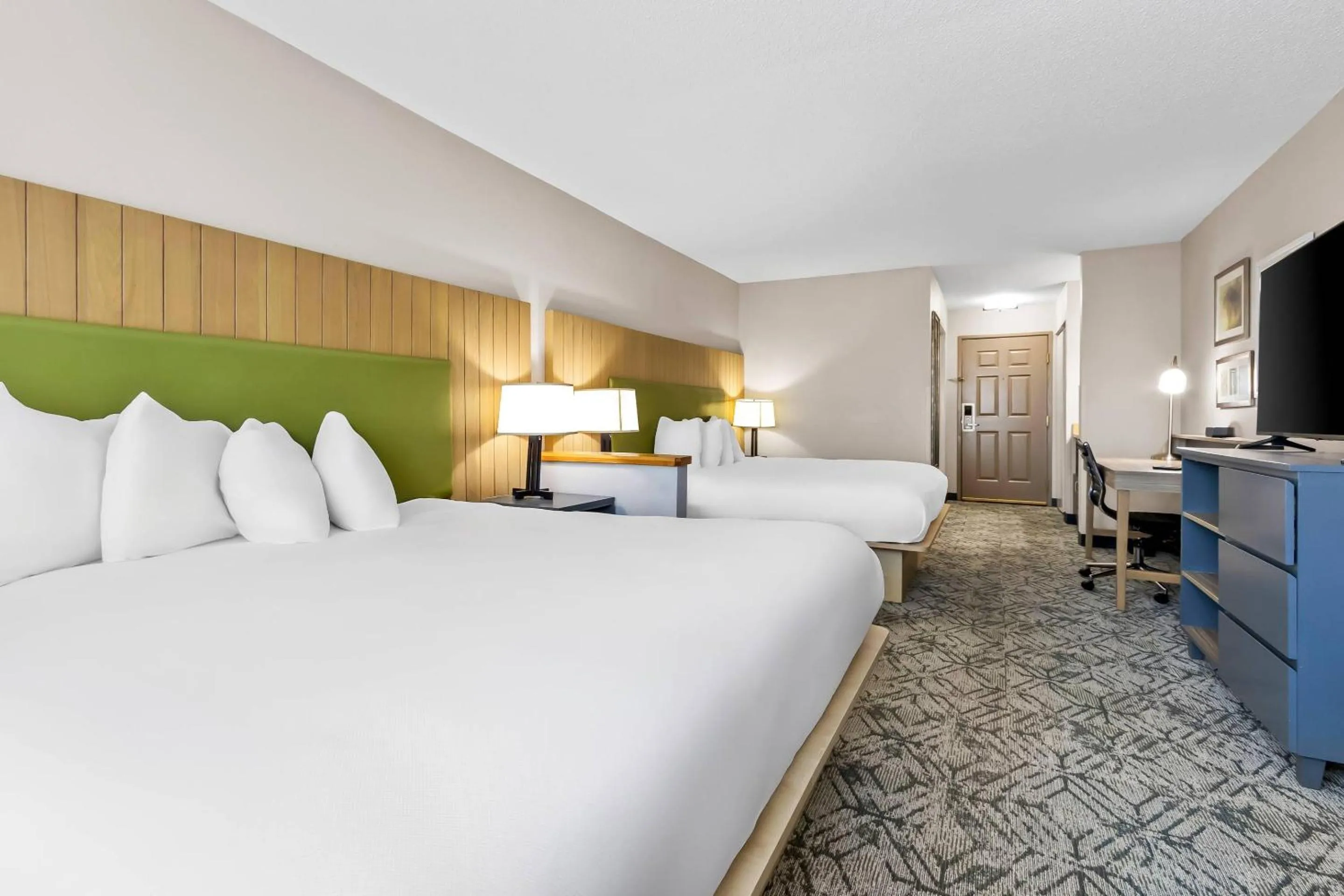 Bedroom, Bed in Country Inn & Suites By Radisson, Charleston North, SC