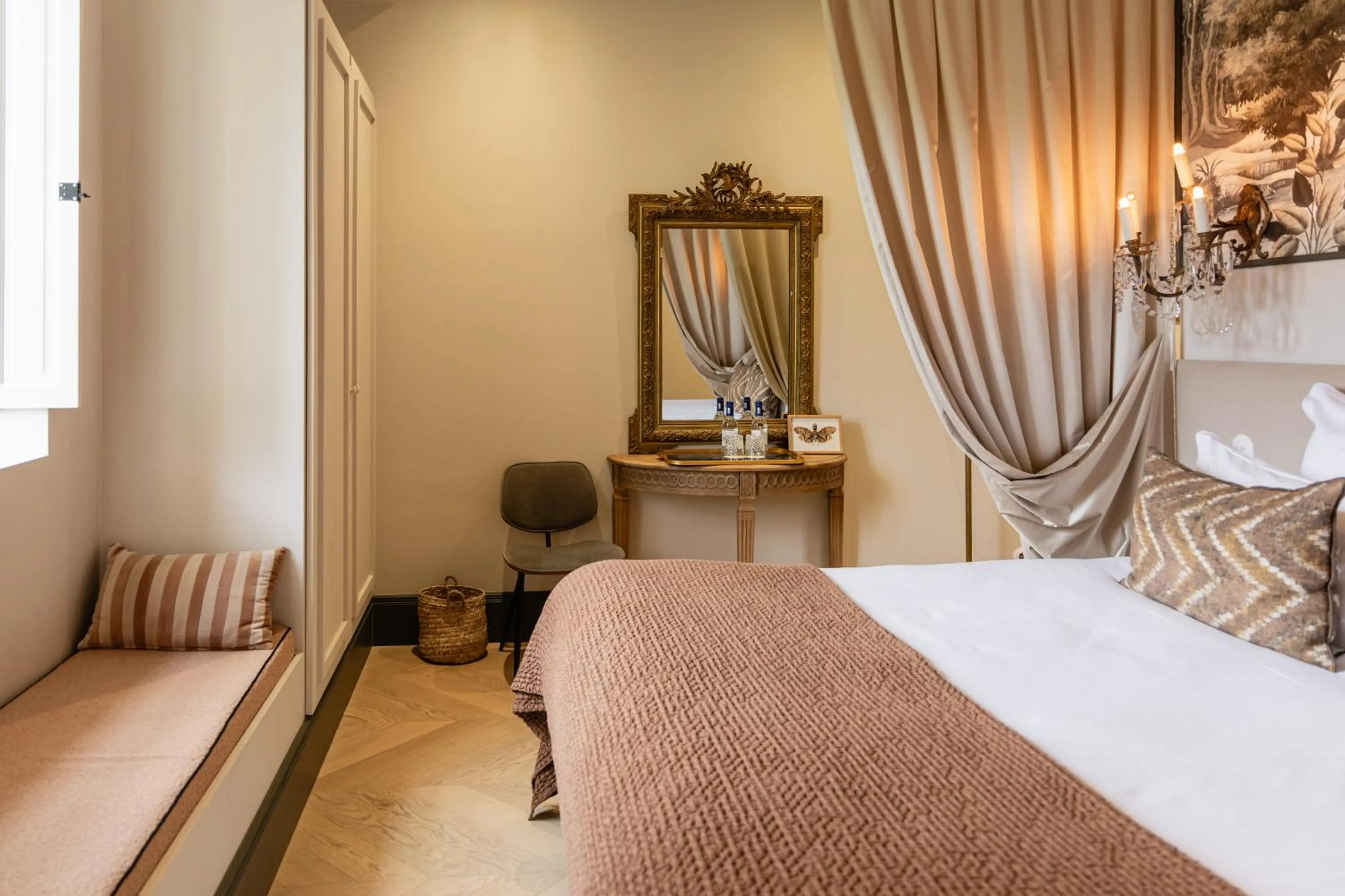 Bed in Château Léognan, Domaine viticole - proche Bordeaux