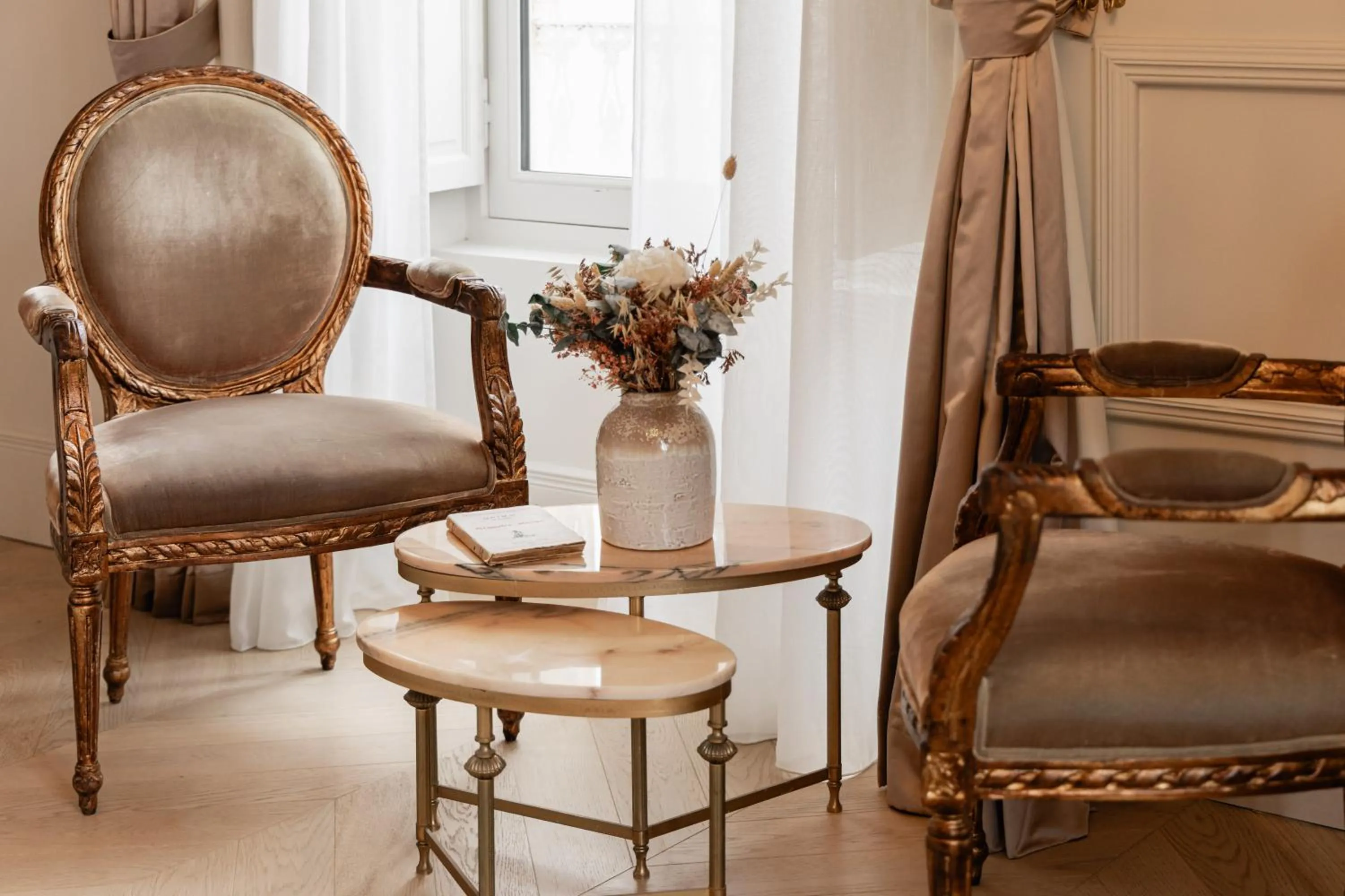 Living room in Château Léognan, Domaine viticole - proche Bordeaux