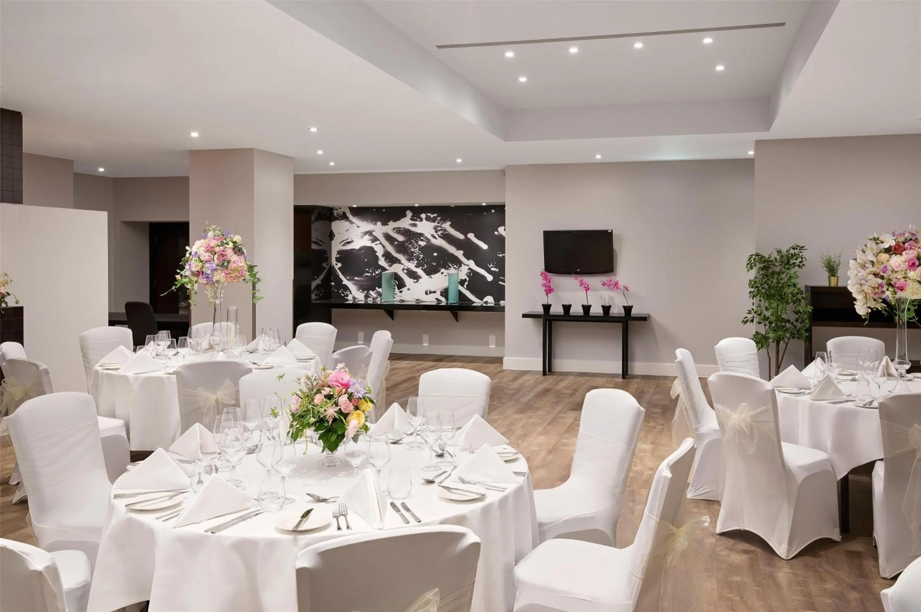 Meeting/conference room in Hilton London Kensington Hotel