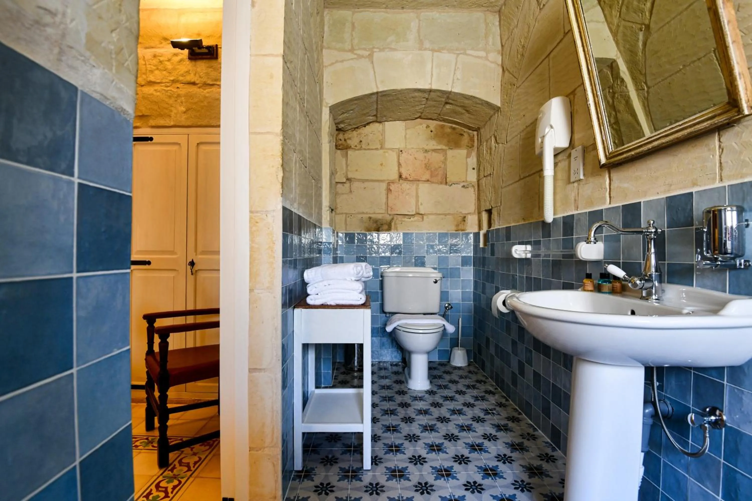 Bathroom in Maria's B&B