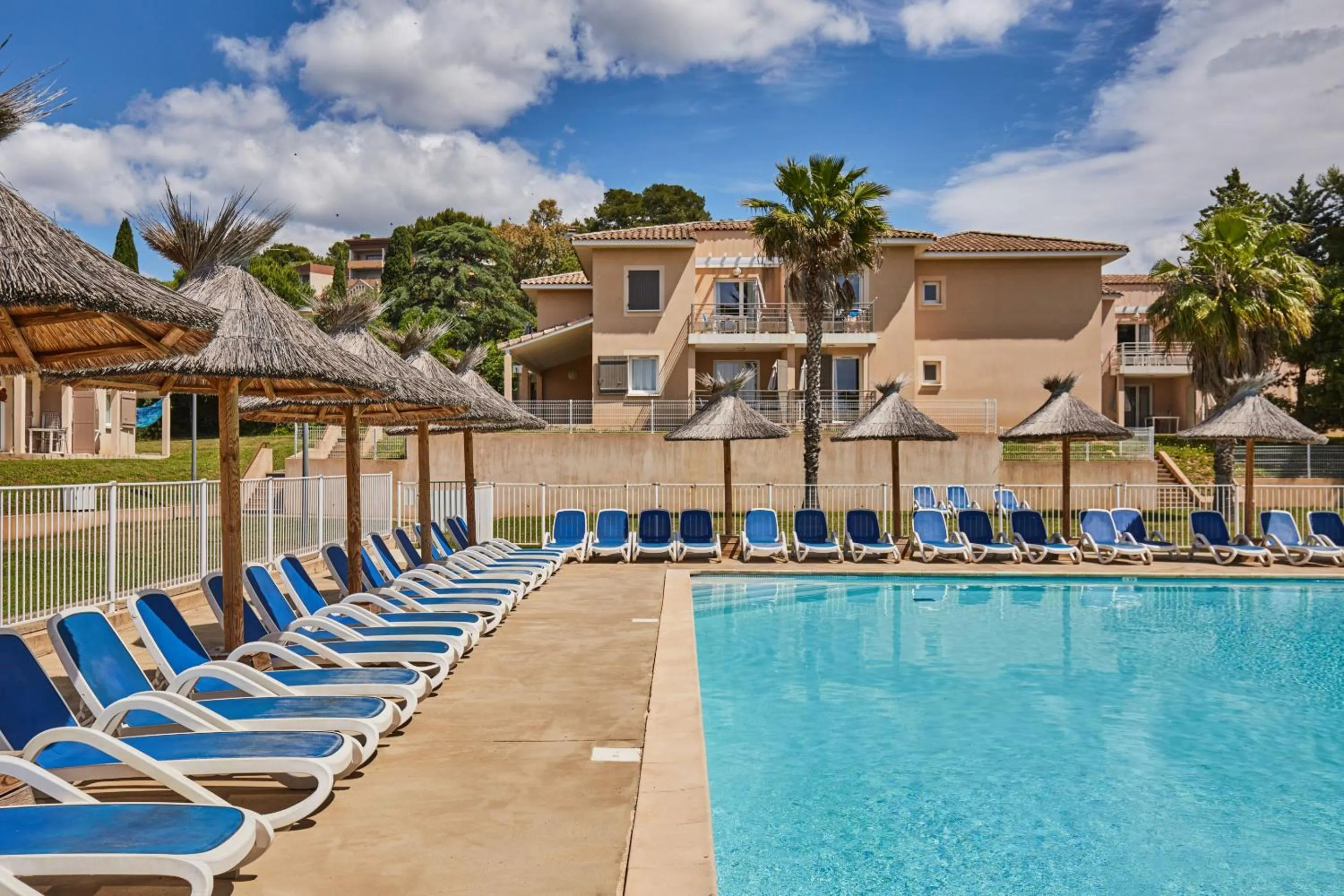 Swimming pool in Résidence Odalys Les Océanides
