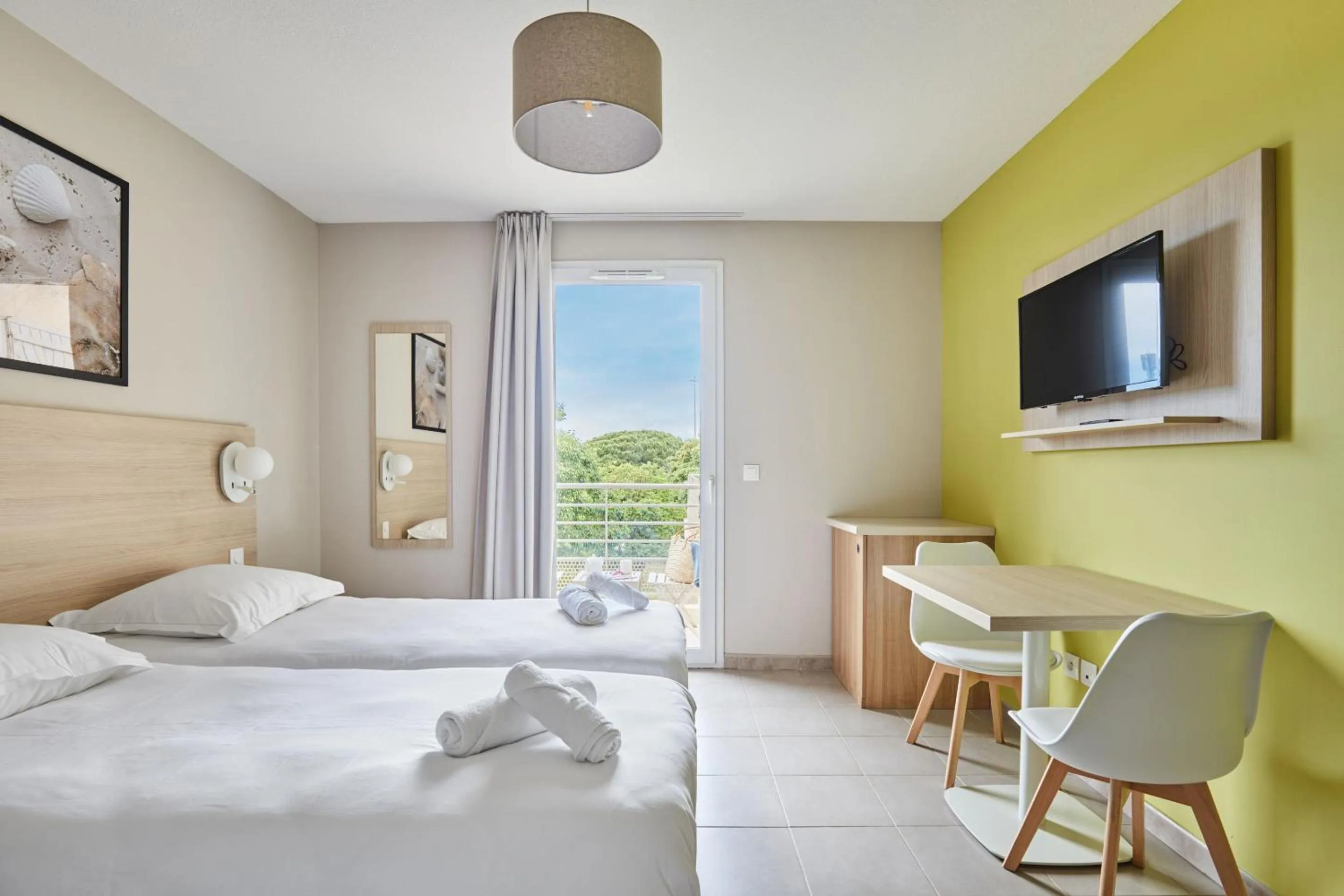 Bedroom, Bed in Résidence Odalys Les Océanides