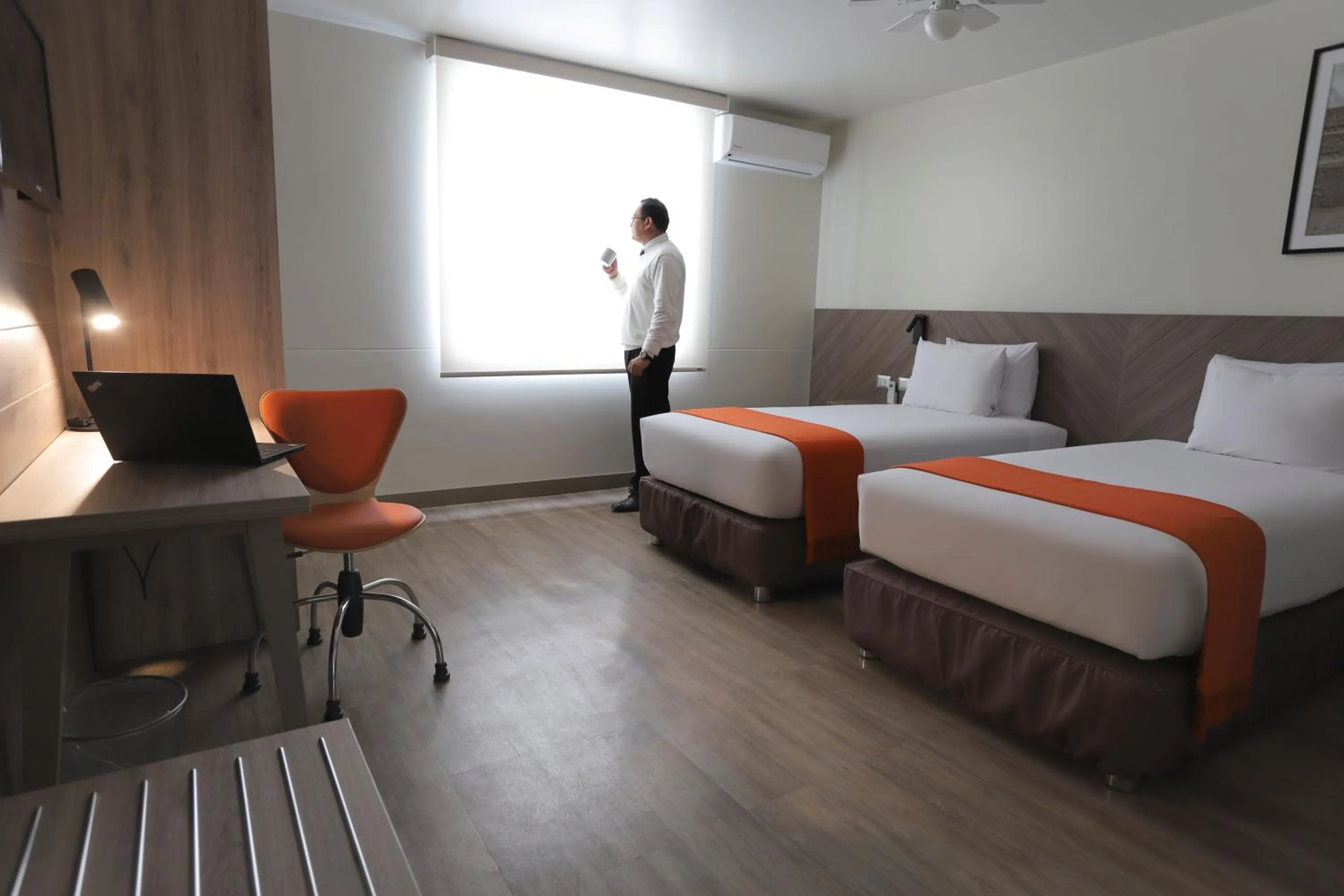 Shower, Bed in Casa Andina Standard Trujillo Plaza