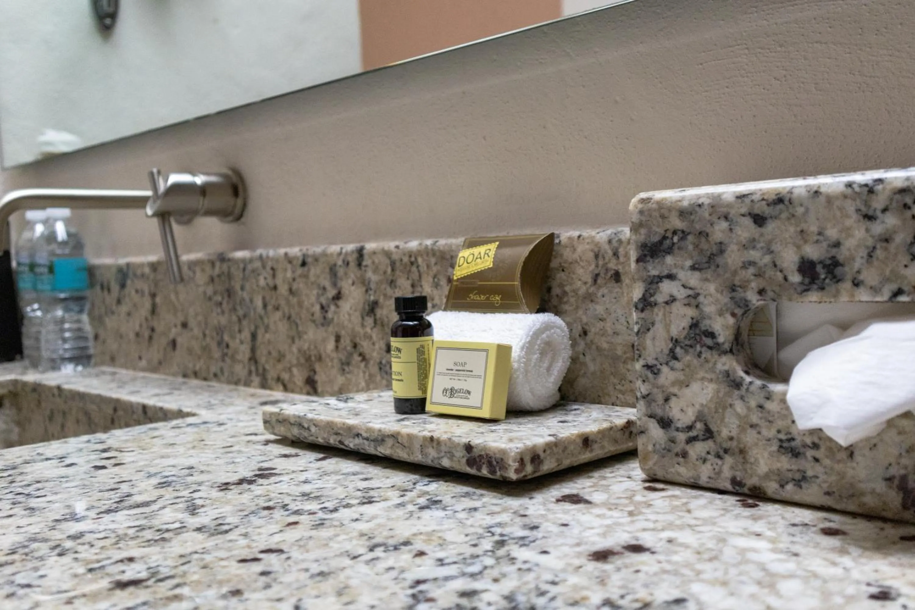 Shower in Hosteria Las Quintas Hotel Restaurante Bar