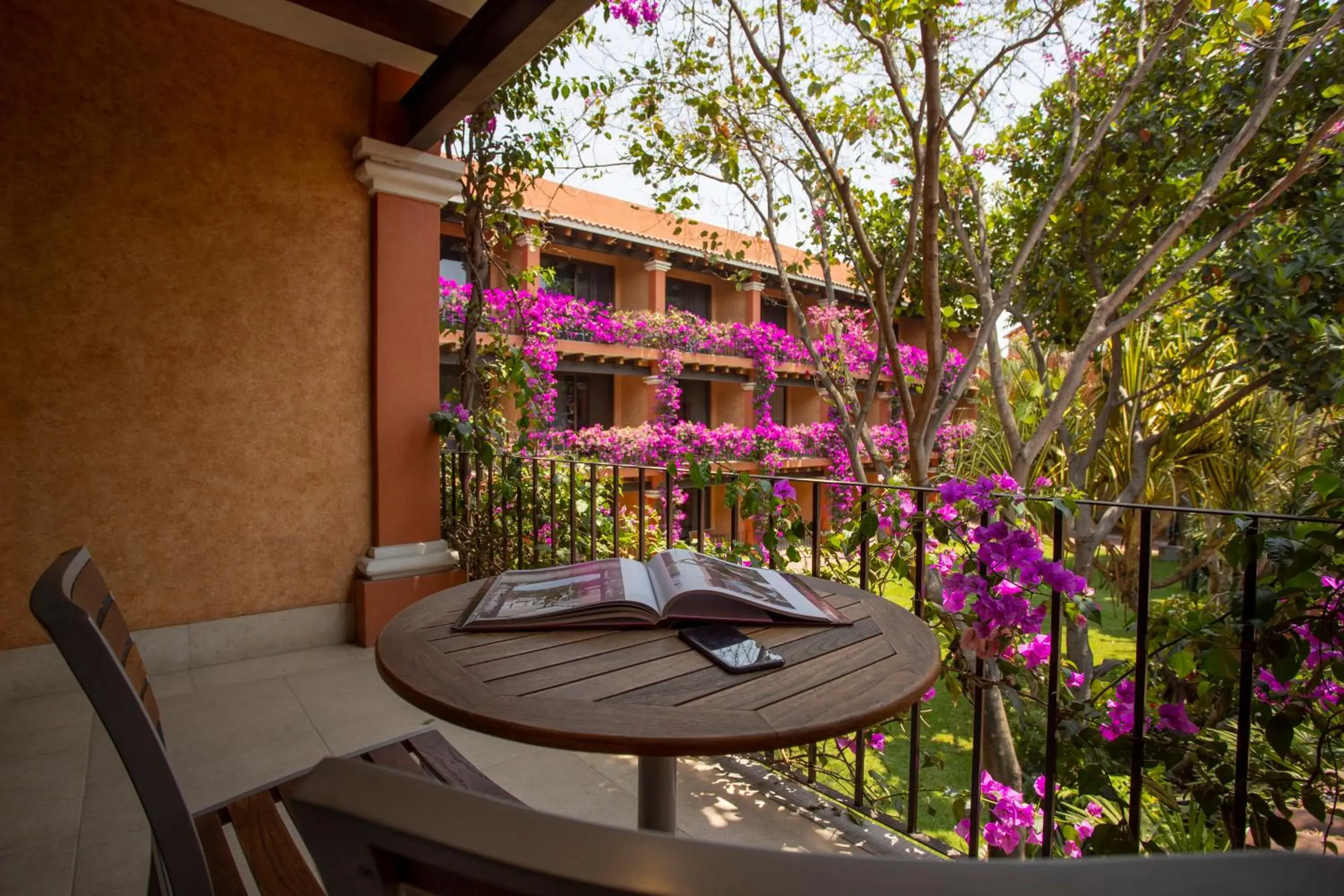 Superior Double Room in Hosteria Las Quintas Hotel Restaurante Bar Superior Double Room in Hosteria Las Quintas Hotel Restaurante Bar