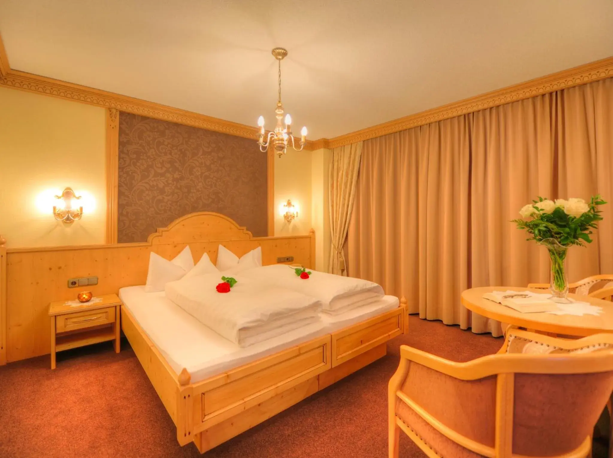 Bedroom, Bed in Hotel Verwall