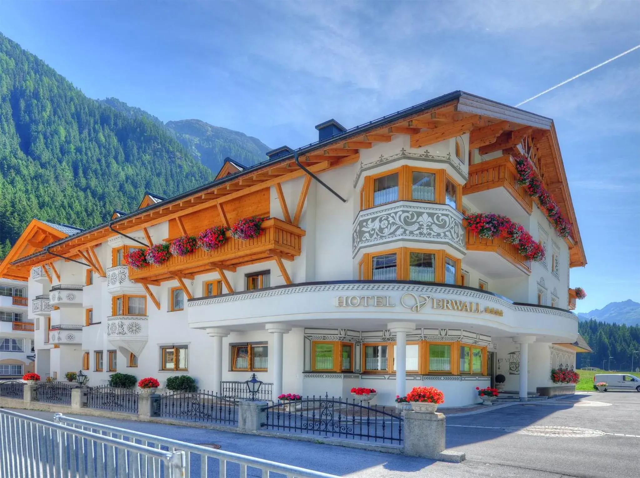 Facade/entrance, Property Building in Hotel Verwall