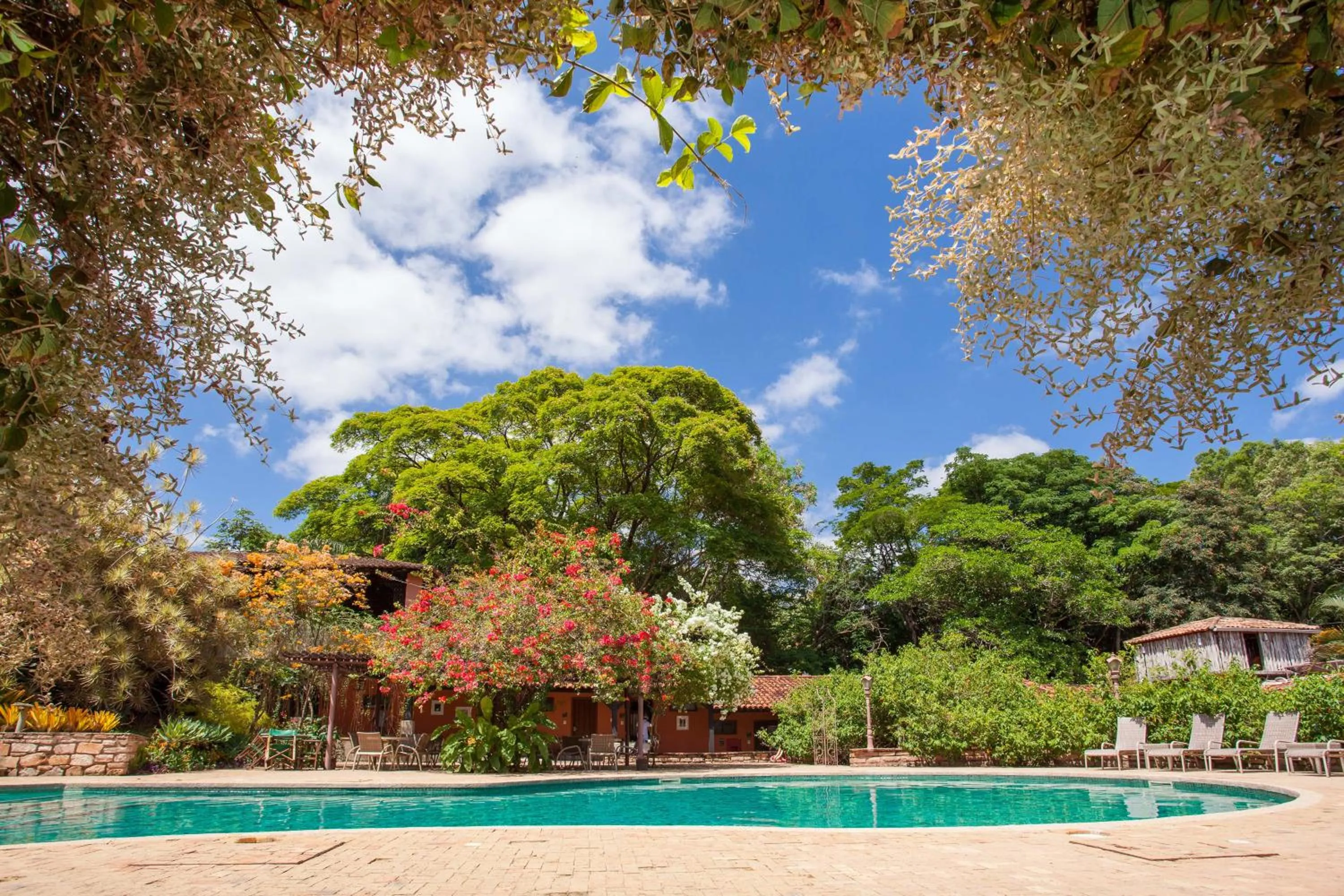 Pool view in Hotel de Lençois