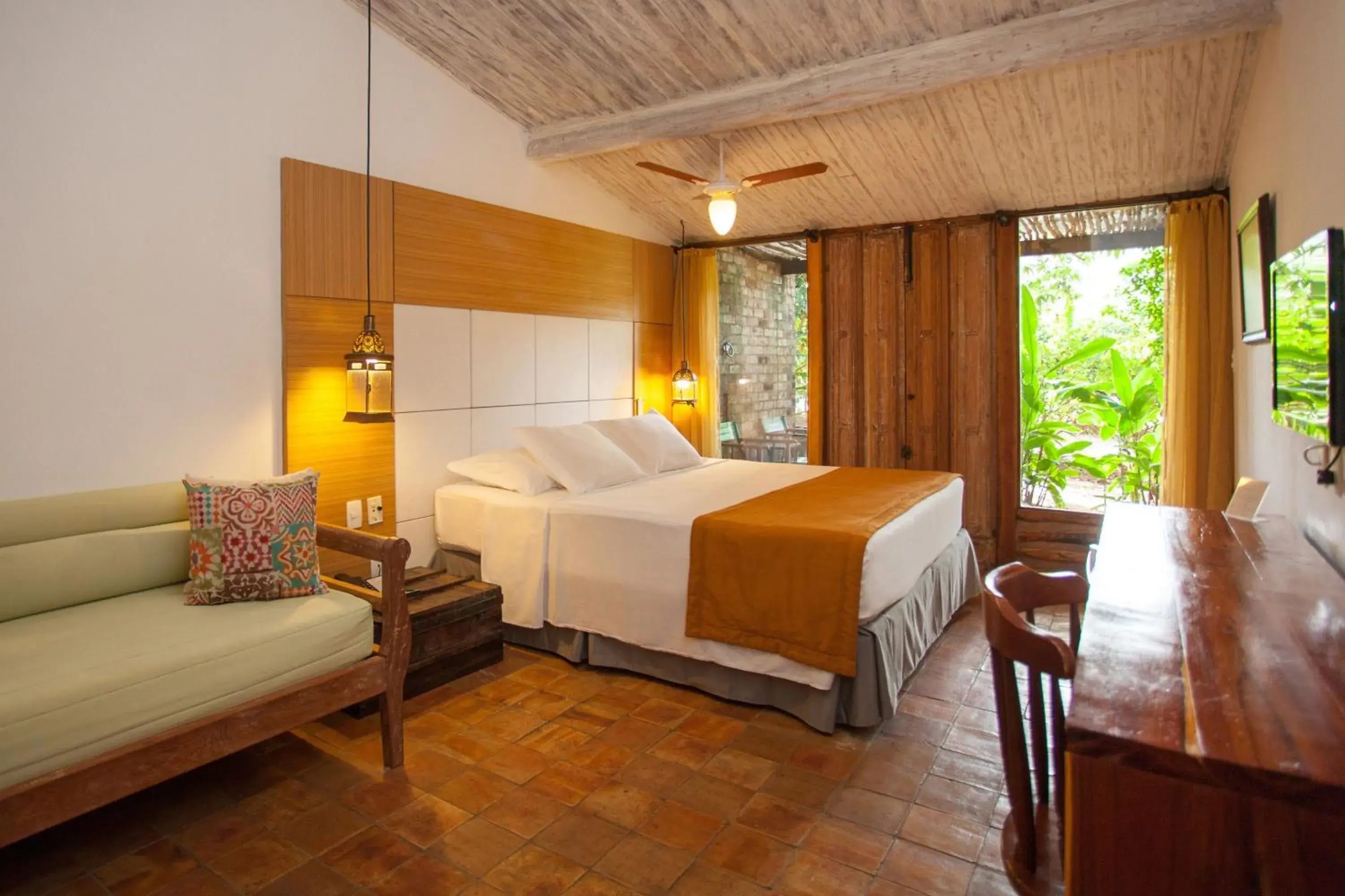 Deluxe Room with Patio - single occupancy in Hotel de Lençois Deluxe Room with Patio - single occupancy in Hotel de Lençois